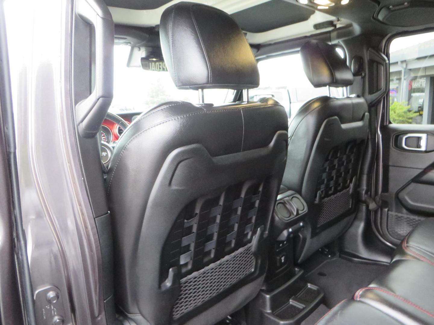 2021 CHARCOAL /black Jeep Wrangler Unlimited Rubicon (1C4HJXFG5MW) with an 3.6L V6 DOHC 24V FFV engine, 6A transmission, located at 2630 Grass Valley Highway, Auburn, CA, 95603, (530) 508-5100, 38.937893, -121.095482- Photo#46