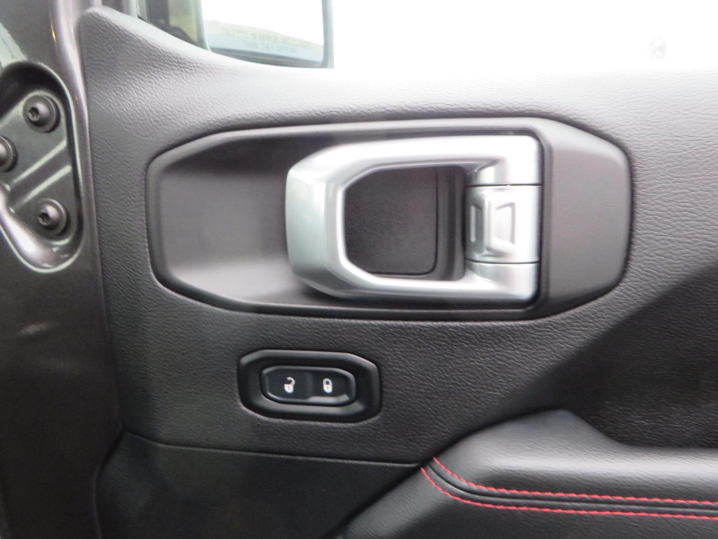 2021 CHARCOAL /black Jeep Wrangler Unlimited Rubicon (1C4HJXFG5MW) with an 3.6L V6 DOHC 24V FFV engine, 6A transmission, located at 2630 Grass Valley Highway, Auburn, CA, 95603, (530) 508-5100, 38.937893, -121.095482- Photo#51