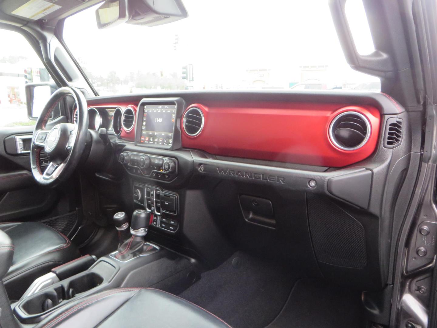 2021 CHARCOAL /black Jeep Wrangler Unlimited Rubicon (1C4HJXFG5MW) with an 3.6L V6 DOHC 24V FFV engine, 6A transmission, located at 2630 Grass Valley Highway, Auburn, CA, 95603, (530) 508-5100, 38.937893, -121.095482- Photo#55