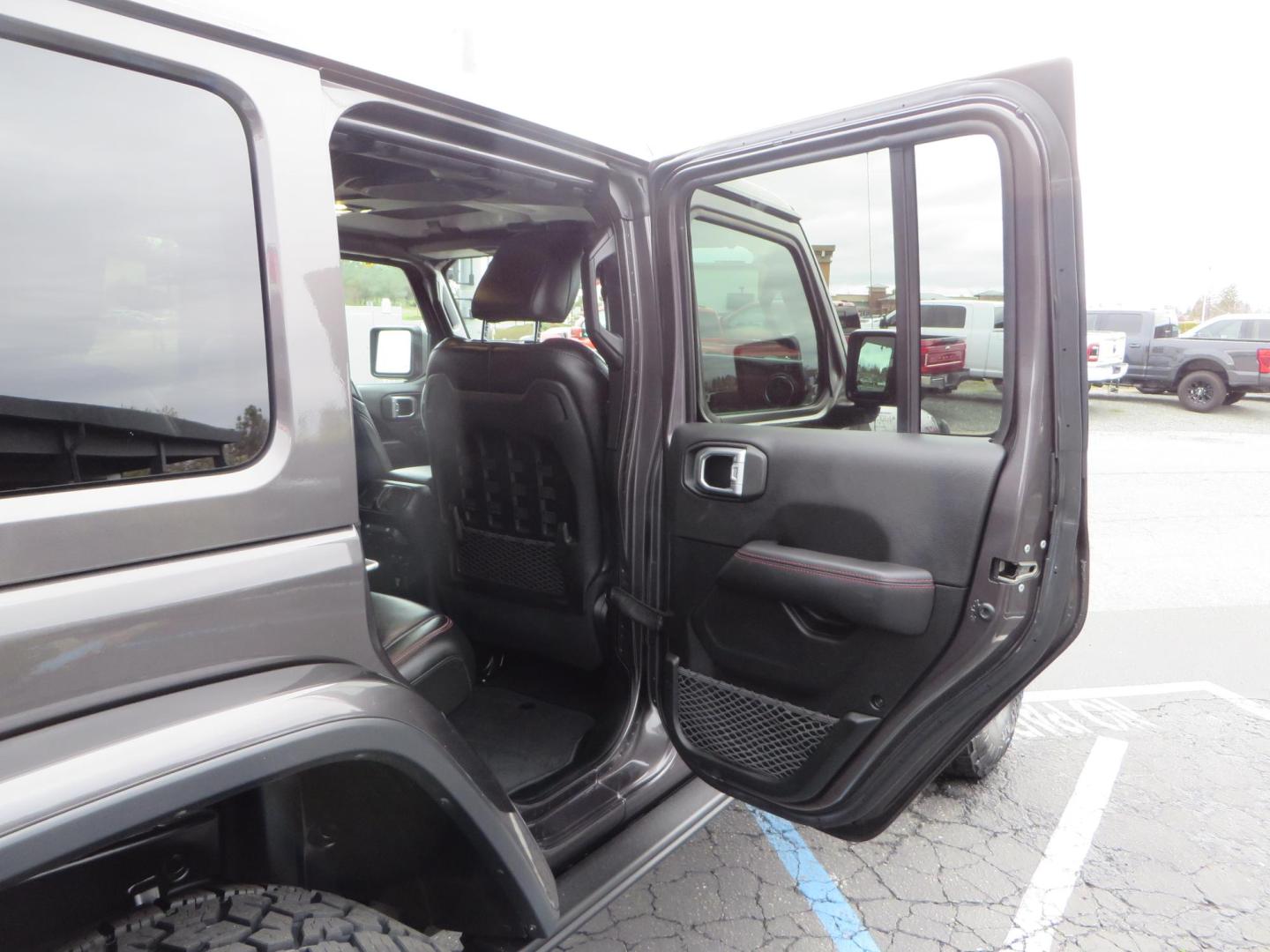 2021 CHARCOAL /black Jeep Wrangler Unlimited Rubicon (1C4HJXFG5MW) with an 3.6L V6 DOHC 24V FFV engine, 6A transmission, located at 2630 Grass Valley Highway, Auburn, CA, 95603, (530) 508-5100, 38.937893, -121.095482- Photo#56
