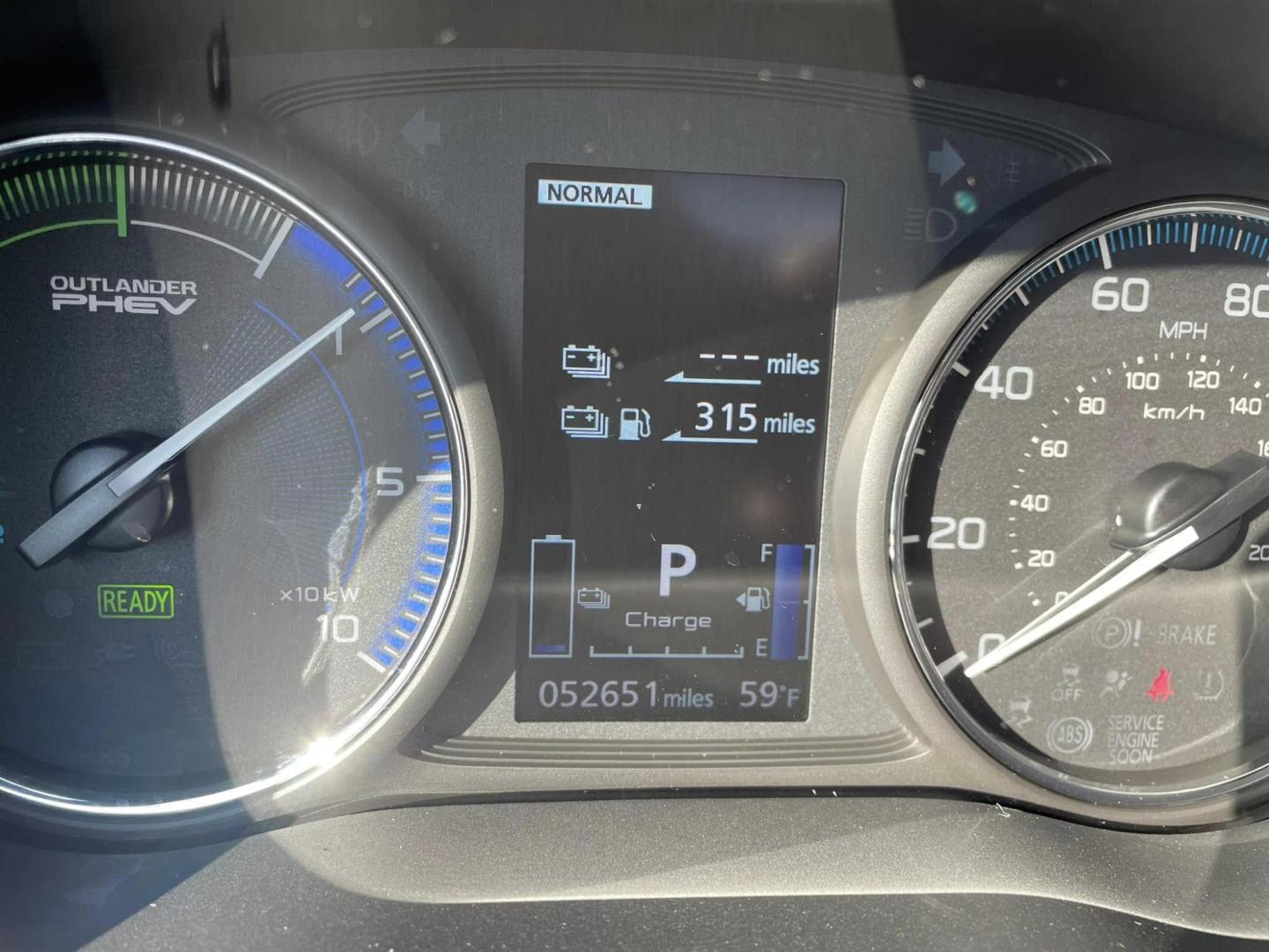 2021 RUBY BLACK Mitsubishi Outlander PHEV SEL (JA4J2VA72MZ) with an 2.0L L4 DOHC 16V HYBRID engine, 1A transmission, located at 744 E Miner Ave, Stockton, CA, 95202, (209) 944-5770, 37.956863, -121.282082 - PLUS TAXES AND FEES NO CHARGER AVAILABE SIN CARGADOR DISPONIBLE - Photo#10