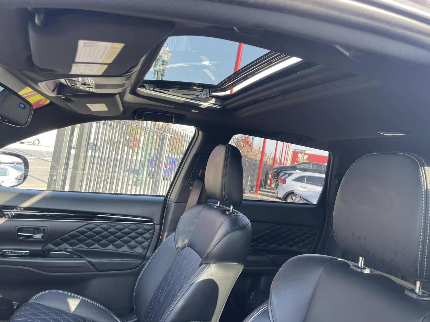 2021 RUBY BLACK Mitsubishi Outlander PHEV SEL (JA4J2VA72MZ) with an 2.0L L4 DOHC 16V HYBRID engine, 1A transmission, located at 744 E Miner Ave, Stockton, CA, 95202, (209) 944-5770, 37.956863, -121.282082 - PLUS TAXES AND FEES NO CHARGER AVAILABE SIN CARGADOR DISPONIBLE - Photo#7