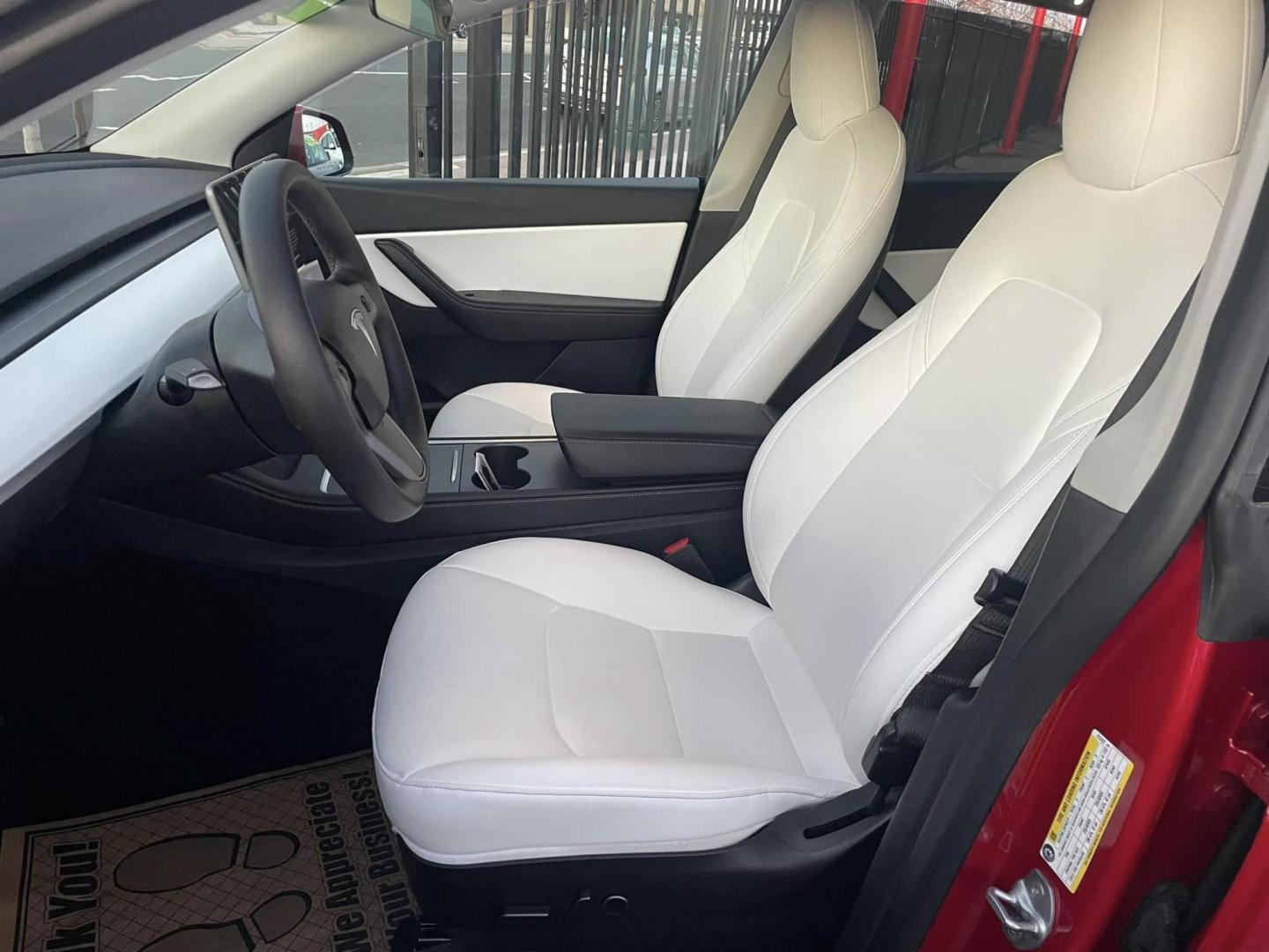 2021 RED /WHITE Tesla Model Y Long Range (5YJYGDEE9MF) with an ELECTRIC engine, 1A transmission, located at 744 E Miner Ave, Stockton, CA, 95202, (209) 944-5770, 37.956863, -121.282082 - PLUS TAXES AND FEES NO CHARGER AVAILABLE - Photo#6