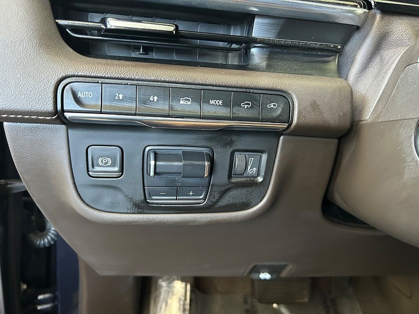 2021 Blue Cadillac Escalade (1GYS4FKL7MR) , Automatic 10-Spd w/Overdrive transmission, located at 412 Auto Vista Drive, Palmdale, 93551, (661) 945-0620, 34.592636, -118.136681- Photo#29