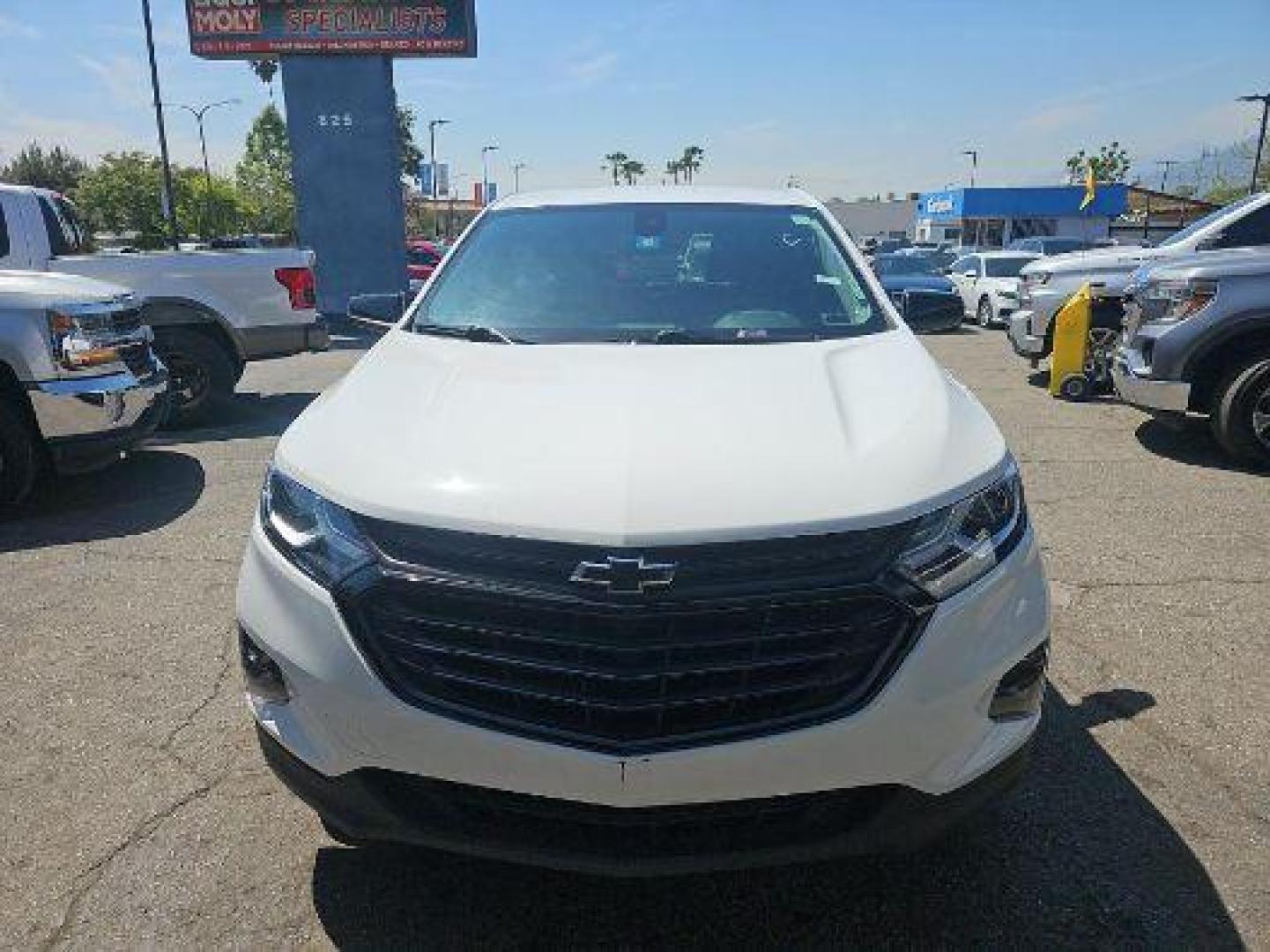 2021 WHITE Chevrolet Equinox (3GNAXKEV0MS) with an 4-Cyl Turbo 1.5 Liter engine, Automatic 6-Spd w/Overdrive transmission, located at 412 Auto Vista Drive, Palmdale, 93551, (661) 945-0620, 34.592636, -118.136681 - Photo#0