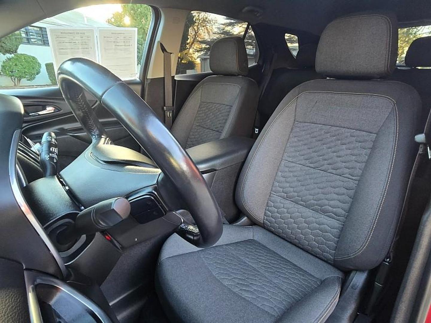 2021 RED Chevrolet Equinox (2GNAXKEV8M6) with an 4-Cyl Turbo 1.5 Liter engine, Automatic 6-Spd w/Overdrive transmission, located at 246 E Walker St., Orland, 95963, (530) 865-5800, 39.747589, -122.178398 - Photo#9