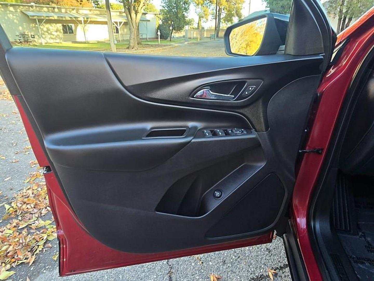 2021 RED Chevrolet Equinox (2GNAXKEV8M6) with an 4-Cyl Turbo 1.5 Liter engine, Automatic 6-Spd w/Overdrive transmission, located at 246 E Walker St., Orland, 95963, (530) 865-5800, 39.747589, -122.178398 - Photo#12