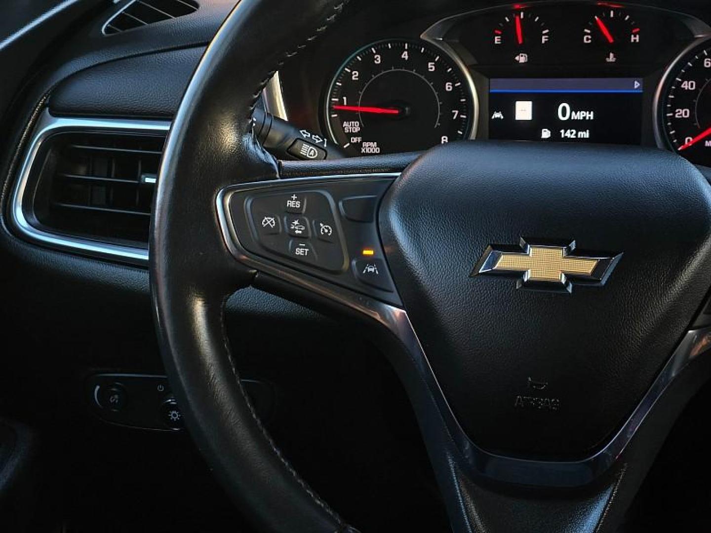 2021 RED Chevrolet Equinox (2GNAXKEV8M6) with an 4-Cyl Turbo 1.5 Liter engine, Automatic 6-Spd w/Overdrive transmission, located at 246 E Walker St., Orland, 95963, (530) 865-5800, 39.747589, -122.178398 - Photo#21