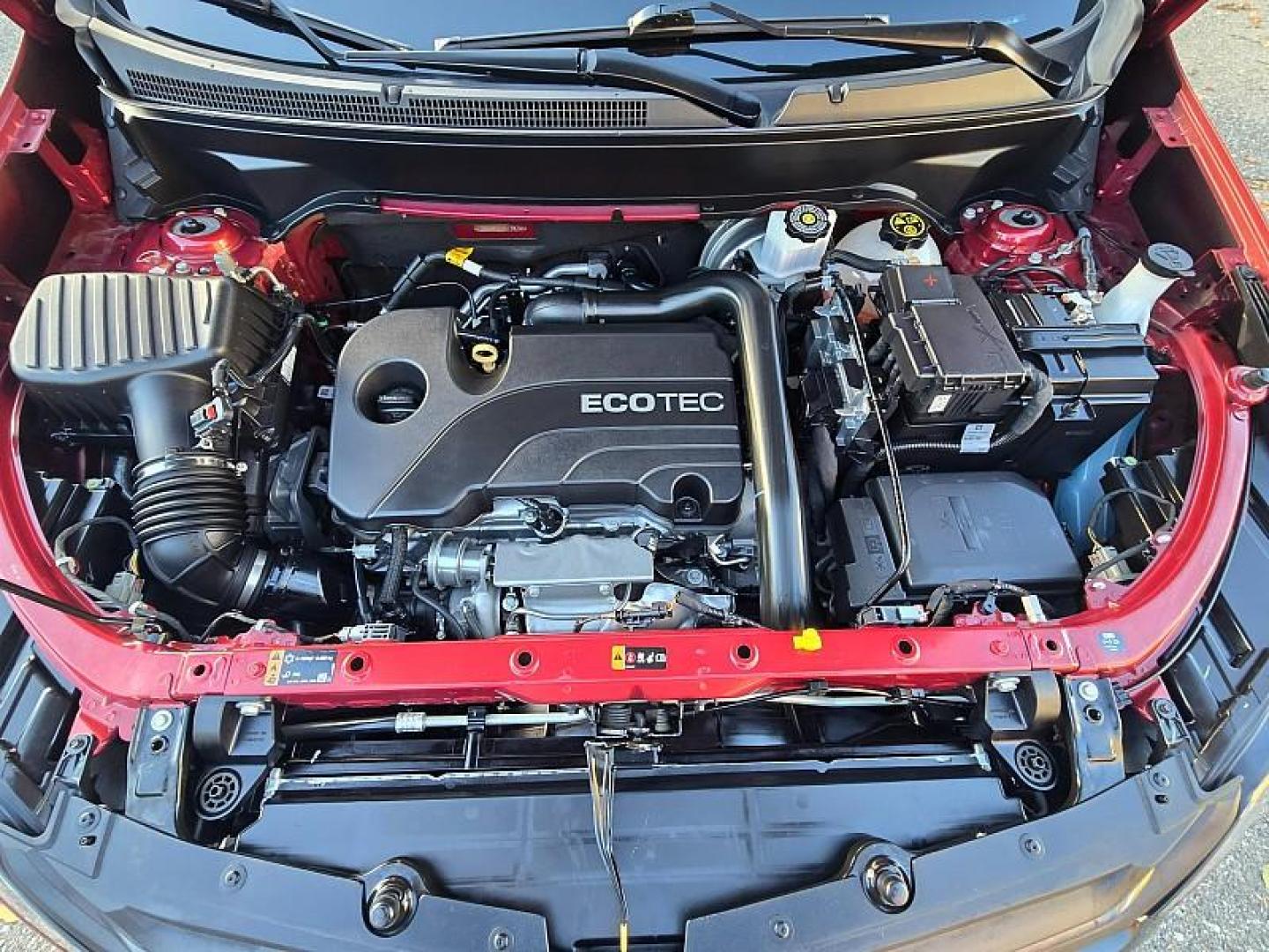2021 RED Chevrolet Equinox (2GNAXKEV8M6) with an 4-Cyl Turbo 1.5 Liter engine, Automatic 6-Spd w/Overdrive transmission, located at 246 E Walker St., Orland, 95963, (530) 865-5800, 39.747589, -122.178398 - Photo#27