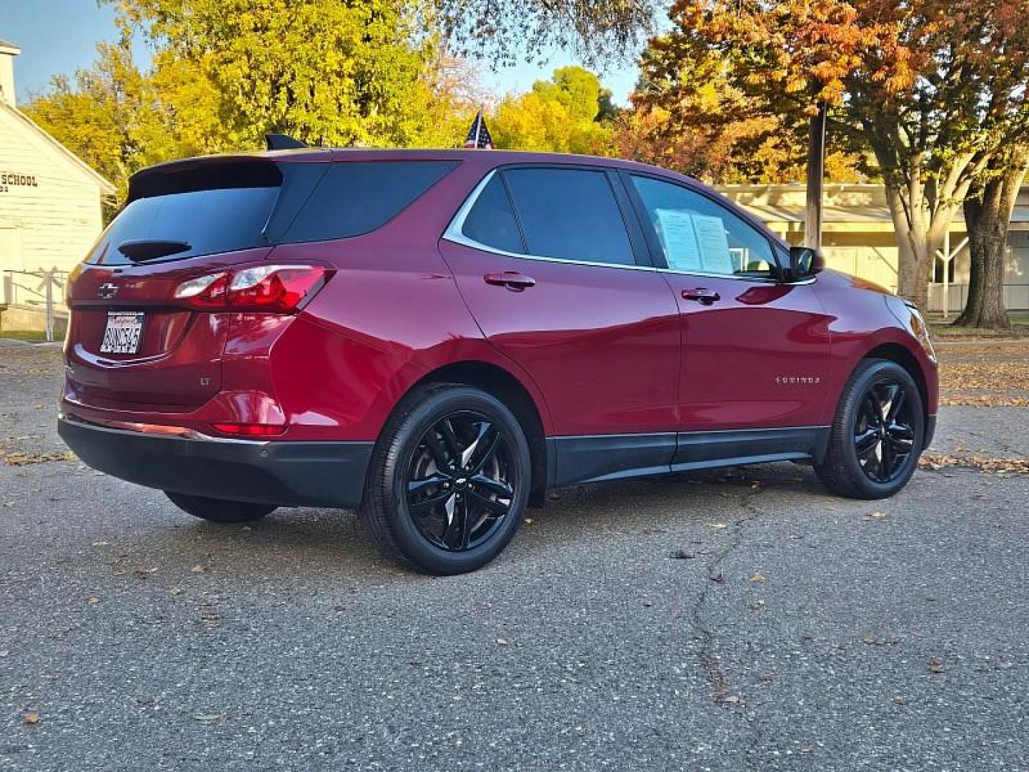 2021 RED Chevrolet Equinox (2GNAXKEV8M6) with an 4-Cyl Turbo 1.5 Liter engine, Automatic 6-Spd w/Overdrive transmission, located at 246 E Walker St., Orland, 95963, (530) 865-5800, 39.747589, -122.178398 - Photo#7