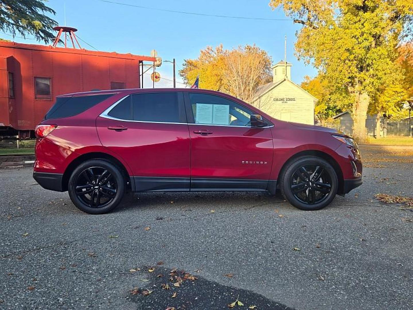 2021 RED Chevrolet Equinox (2GNAXKEV8M6) with an 4-Cyl Turbo 1.5 Liter engine, Automatic 6-Spd w/Overdrive transmission, located at 246 E Walker St., Orland, 95963, (530) 865-5800, 39.747589, -122.178398 - Photo#8