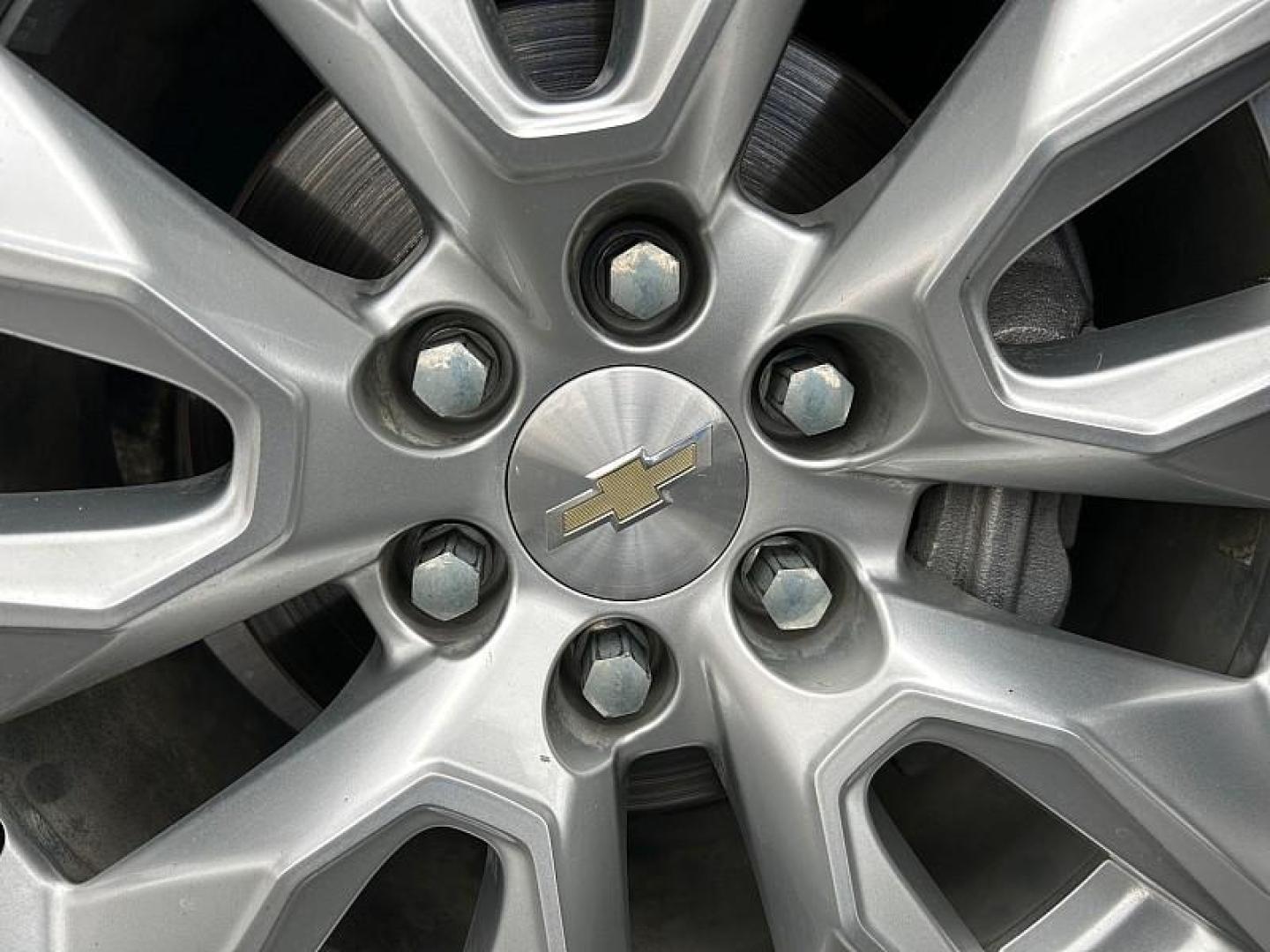 2021 GRAY Chevrolet Silverado 1500 2WD (3GCPWBEK1MG) with an 2.7 Liter engine, Automatic transmission, located at 412 Auto Vista Drive, Palmdale, 93551, (661) 945-0620, 34.592636, -118.136681 - Photo#19