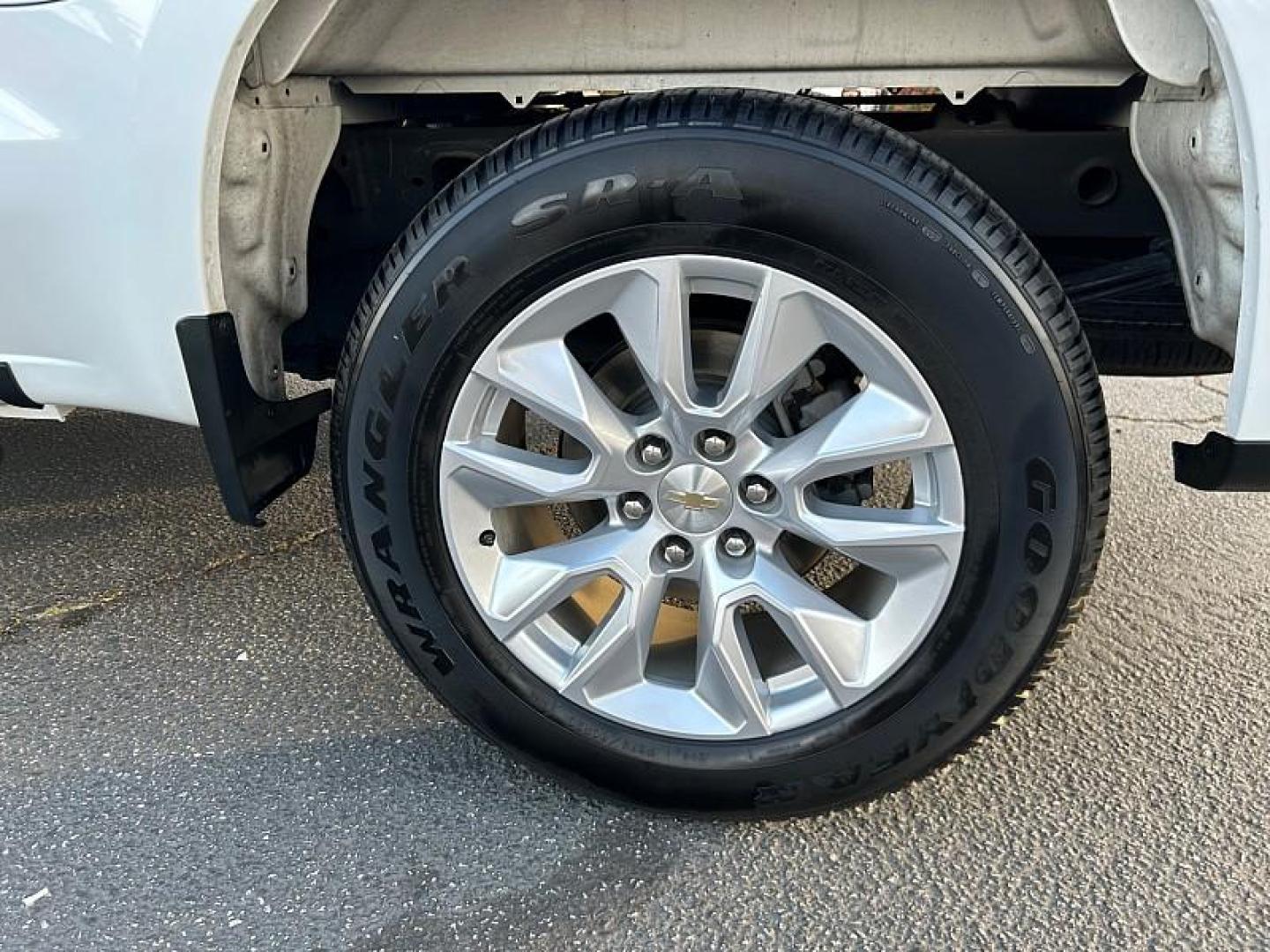 2021 WHITE Chevrolet Silverado 1500 2WD (3GCPWBEK9MG) with an 2.7 Liter engine, Automatic transmission, located at 412 Auto Vista Drive, Palmdale, 93551, (661) 945-0620, 34.592636, -118.136681 - Photo#11