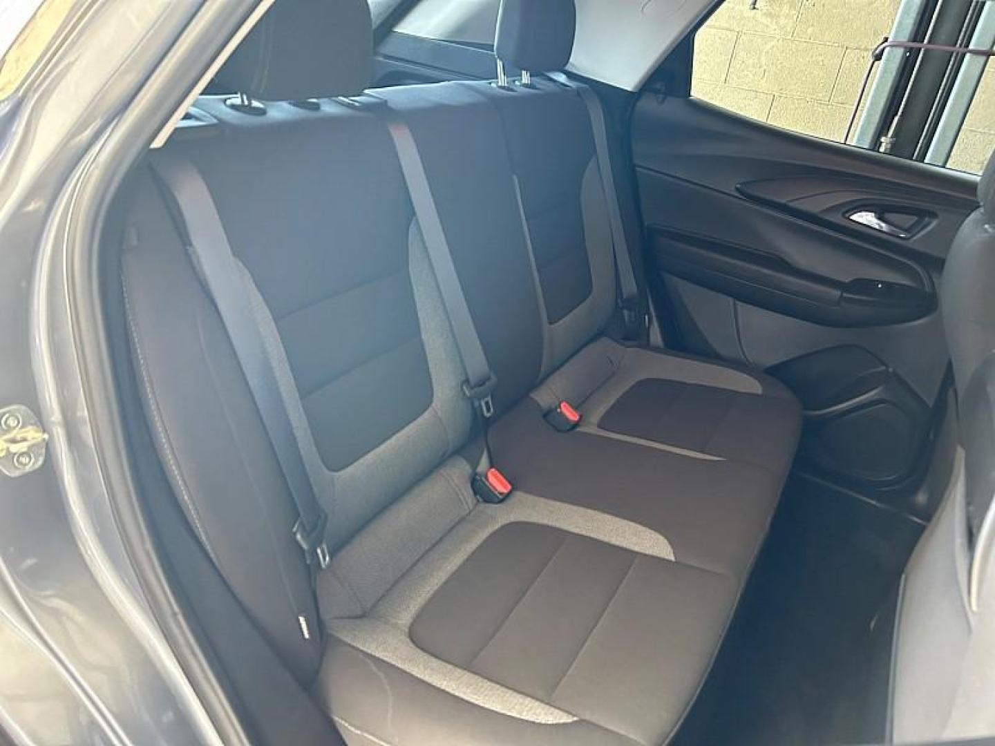 2021 GRAY Chevrolet Trailblazer (KL79MPSL0MB) , Automatic CVT transmission, located at 412 Auto Vista Drive, Palmdale, 93551, (661) 945-0620, 34.592636, -118.136681 - Photo#2