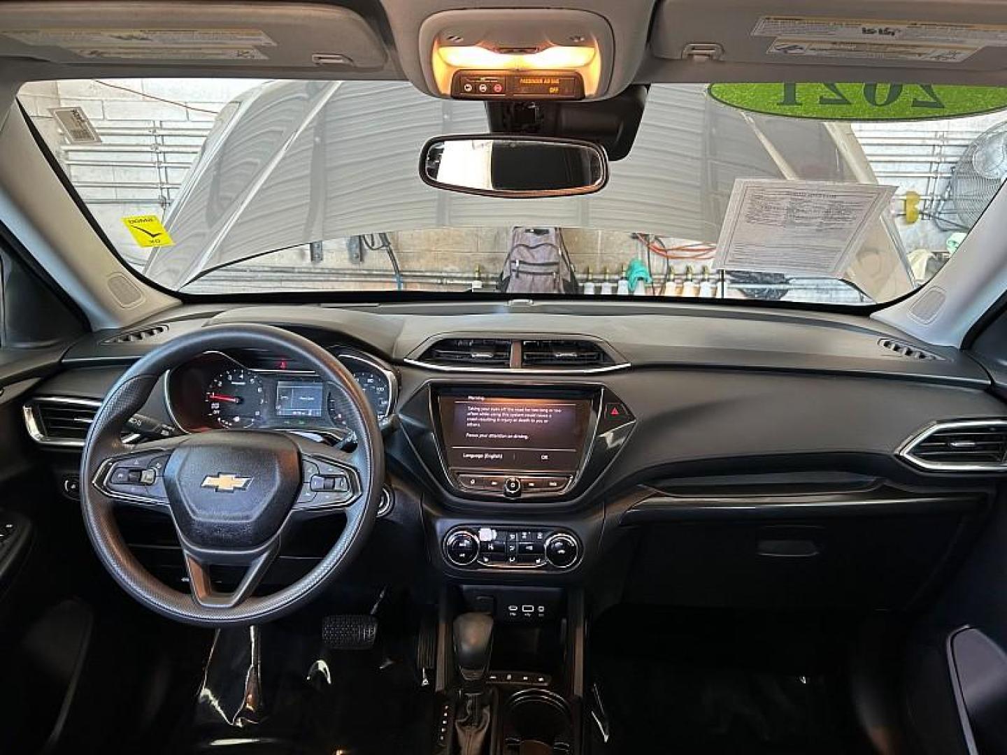 2021 GRAY Chevrolet Trailblazer (KL79MPSL0MB) , Automatic CVT transmission, located at 412 Auto Vista Drive, Palmdale, 93551, (661) 945-0620, 34.592636, -118.136681 - Photo#10