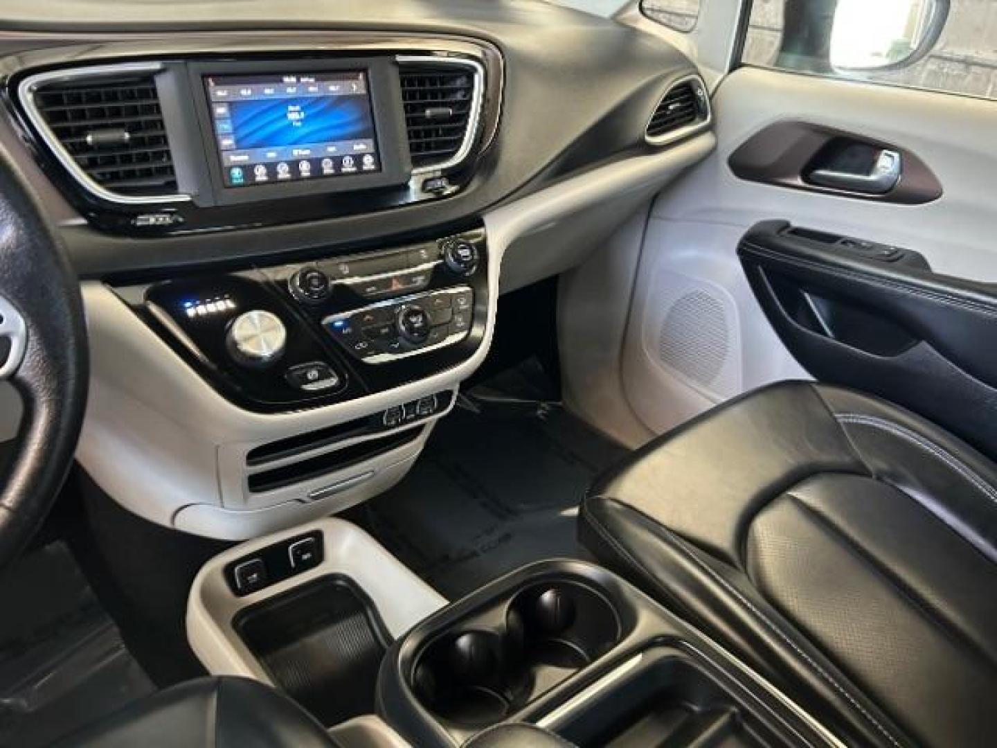 2021 GRAY Chrysler Voyager (2C4RC1DG7MR) with an V6 3.6 Liter engine, Automatic 9-Spd transmission, located at 412 Auto Vista Drive, Palmdale, 93551, (661) 945-0620, 34.592636, -118.136681 - Photo#28