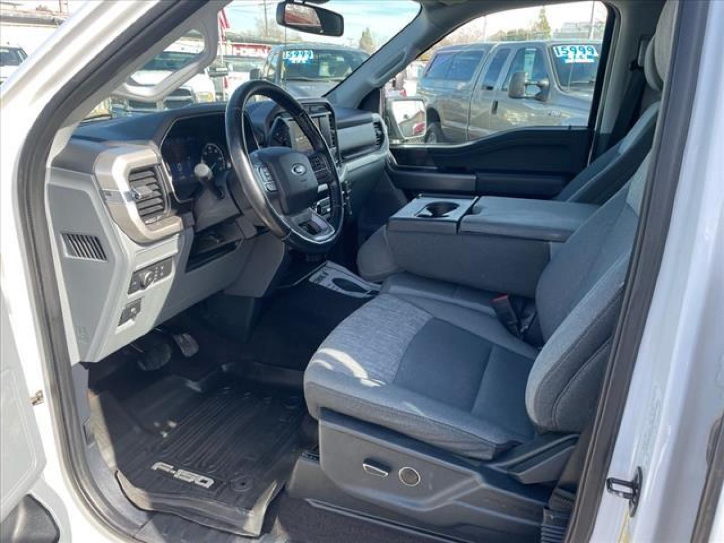 2021 Oxford White Ford F-150 XLT (1FTFW1E88MF) with an 3.5L EcoBoost 3.5L Twin Turbo V6 400hp 500ft. lbs. Direct Injection engine, 10-Speed Shiftable Automatic transmission, located at 800 Riverside Ave, Roseville, CA, 95678, 916-773-4549 & Toll Free: 866-719-4393, 38.732265, -121.291039 - SUPERCREW 4X4 ECOBOOST XLT ONE OWNER SERVICE RECORDS ON CLEAN CARFAX - Photo#12