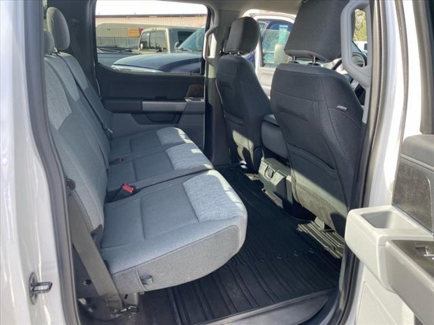 2021 Oxford White Ford F-150 XLT (1FTFW1E88MF) with an 3.5L EcoBoost 3.5L Twin Turbo V6 400hp 500ft. lbs. Direct Injection engine, 10-Speed Shiftable Automatic transmission, located at 800 Riverside Ave, Roseville, CA, 95678, 916-773-4549 & Toll Free: 866-719-4393, 38.732265, -121.291039 - SUPERCREW 4X4 ECOBOOST XLT ONE OWNER SERVICE RECORDS ON CLEAN CARFAX - Photo#15