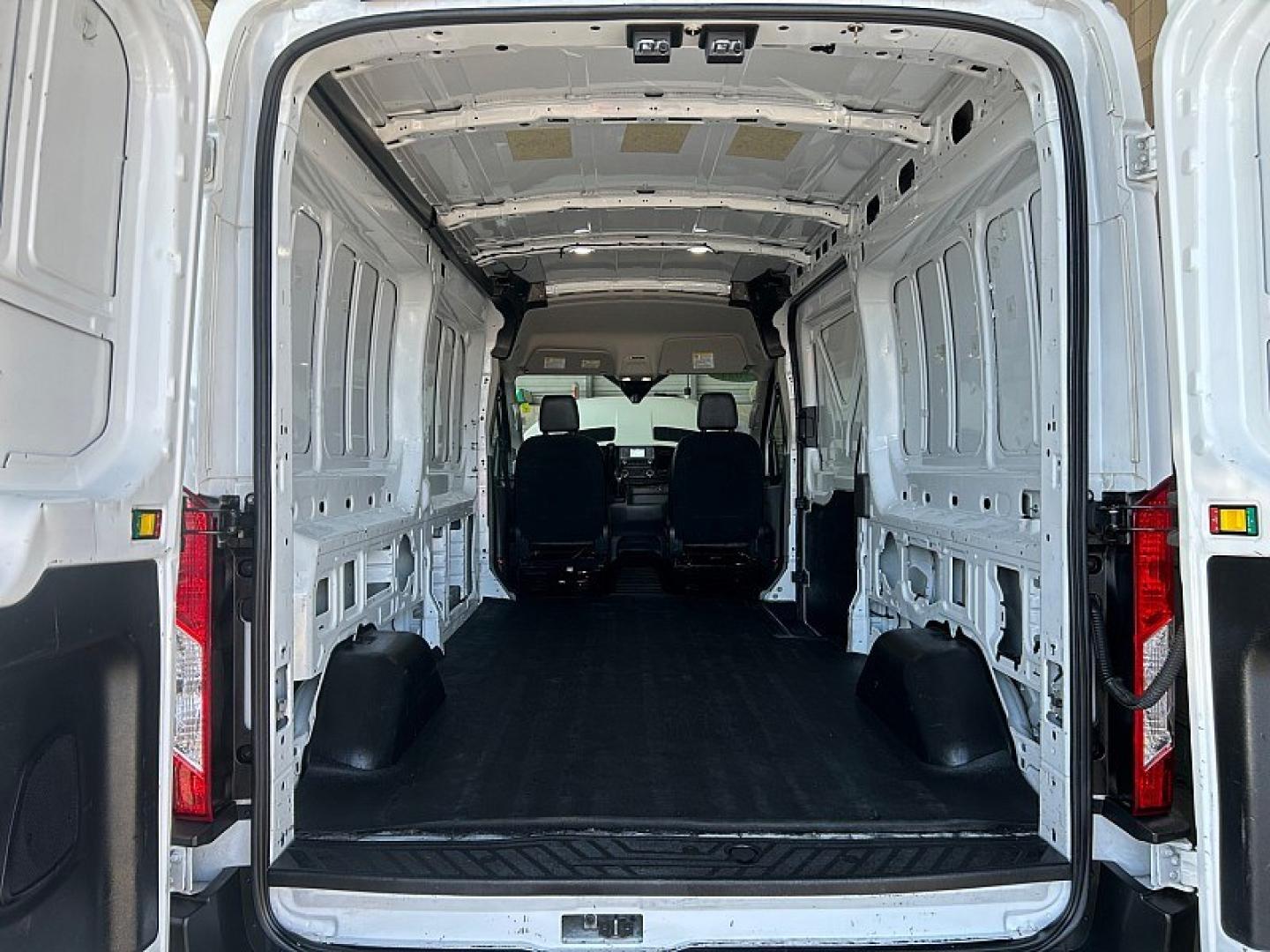 2021 WHITE Ford Transit Cargo Van (1FTBR1C8XMK) with an 6-Cyl 3.5 Liter engine, Automatic 10-Spd w/Overdrive transmission, located at 412 Auto Vista Drive, Palmdale, 93551, (661) 945-0620, 34.592636, -118.136681 - Photo#24