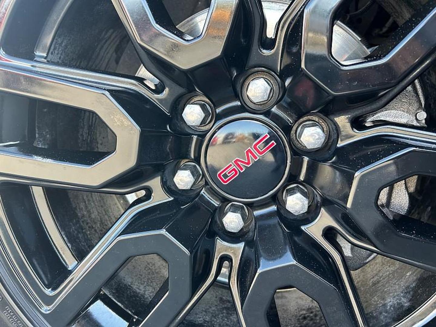 2021 RED GMC Sierra 1500 2WD (3GTP8CET0MG) with an 3 Liter engine, Automatic transmission, located at 412 Auto Vista Drive, Palmdale, 93551, (661) 945-0620, 34.592636, -118.136681 - Photo#19