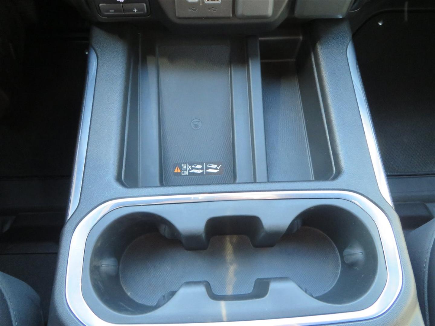 2021 BLACK /BLACK GMC Sierra 2500HD AT4 Crew Cab 4WD (1GT49PEY3MF) with an 6.6L V8 OHV 16 DIESEL engine, 6A transmission, located at 2630 Grass Valley Highway, Auburn, CA, 95603, (530) 508-5100, 38.937893, -121.095482 - Features a RC 7'' suspension system, 37'' Nitto Ridge Grappler tires, 22'' 4 Play wheels, Airlift helper bags with compressor, soft folding tonneau cover, and window tint. - Photo#35