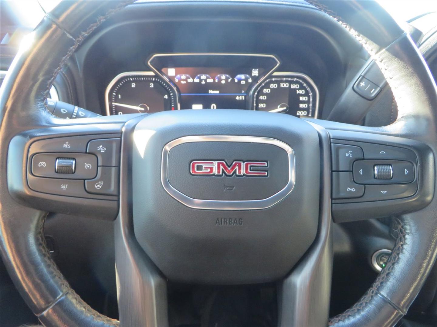 2021 BLACK /BLACK GMC Sierra 2500HD AT4 Crew Cab 4WD (1GT49PEY3MF) with an 6.6L V8 OHV 16 DIESEL engine, 6A transmission, located at 2630 Grass Valley Highway, Auburn, CA, 95603, (530) 508-5100, 38.937893, -121.095482 - Features a RC 7'' suspension system, 37'' Nitto Ridge Grappler tires, 22'' 4 Play wheels, Airlift helper bags with compressor, soft folding tonneau cover, and window tint. - Photo#41