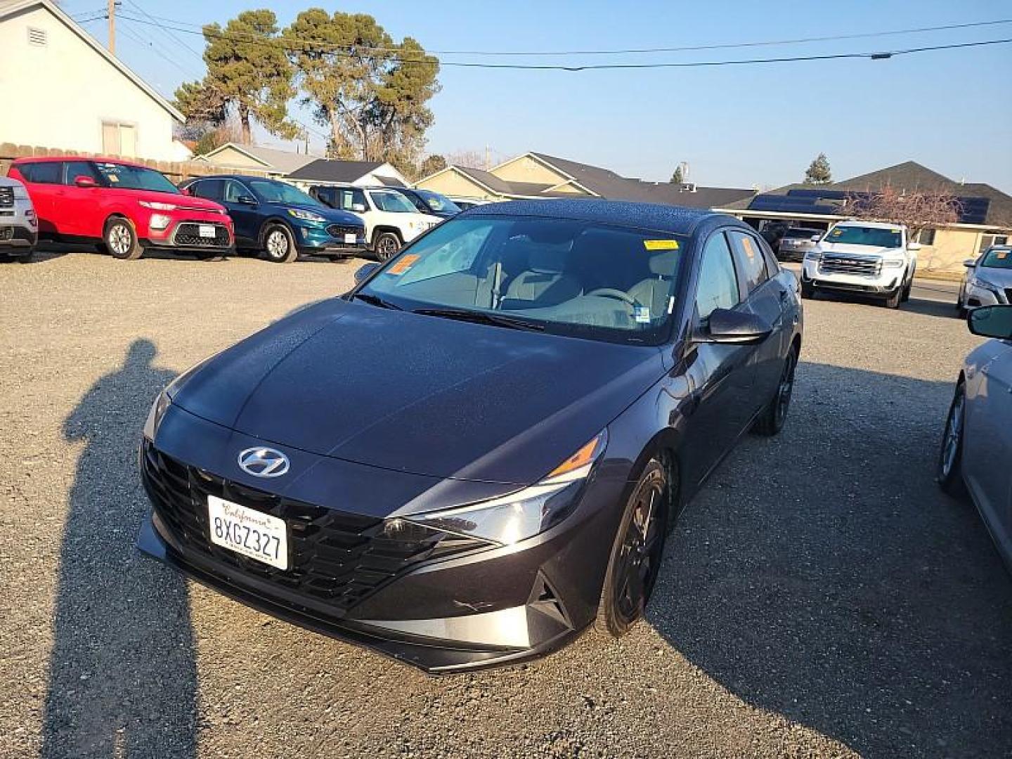 2021 GRAY Hyundai Elantra (5NPLM4AG7MH) with an 4-Cyl 2.0 Liter engine, Automatic IVT transmission, located at 246 E Walker St., Orland, 95963, (530) 865-5800, 39.747589, -122.178398 - Photo#0