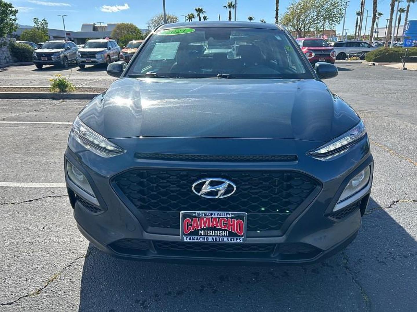 2021 GRAY Hyundai Kona (KM8K12AA7MU) with an 4-Cyl 2.0 Liter engine, Automatic 6-Spd w/Shiftronic transmission, located at 412 Auto Vista Drive, Palmdale, 93551, (661) 945-0620, 34.592636, -118.136681 - Photo#2