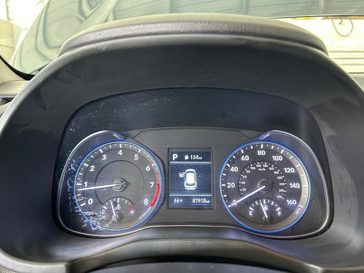 2021 GRAY Hyundai Kona (KM8K12AA7MU) with an 4-Cyl 2.0 Liter engine, Automatic 6-Spd w/Shiftronic transmission, located at 412 Auto Vista Drive, Palmdale, 93551, (661) 945-0620, 34.592636, -118.136681 - Photo#19