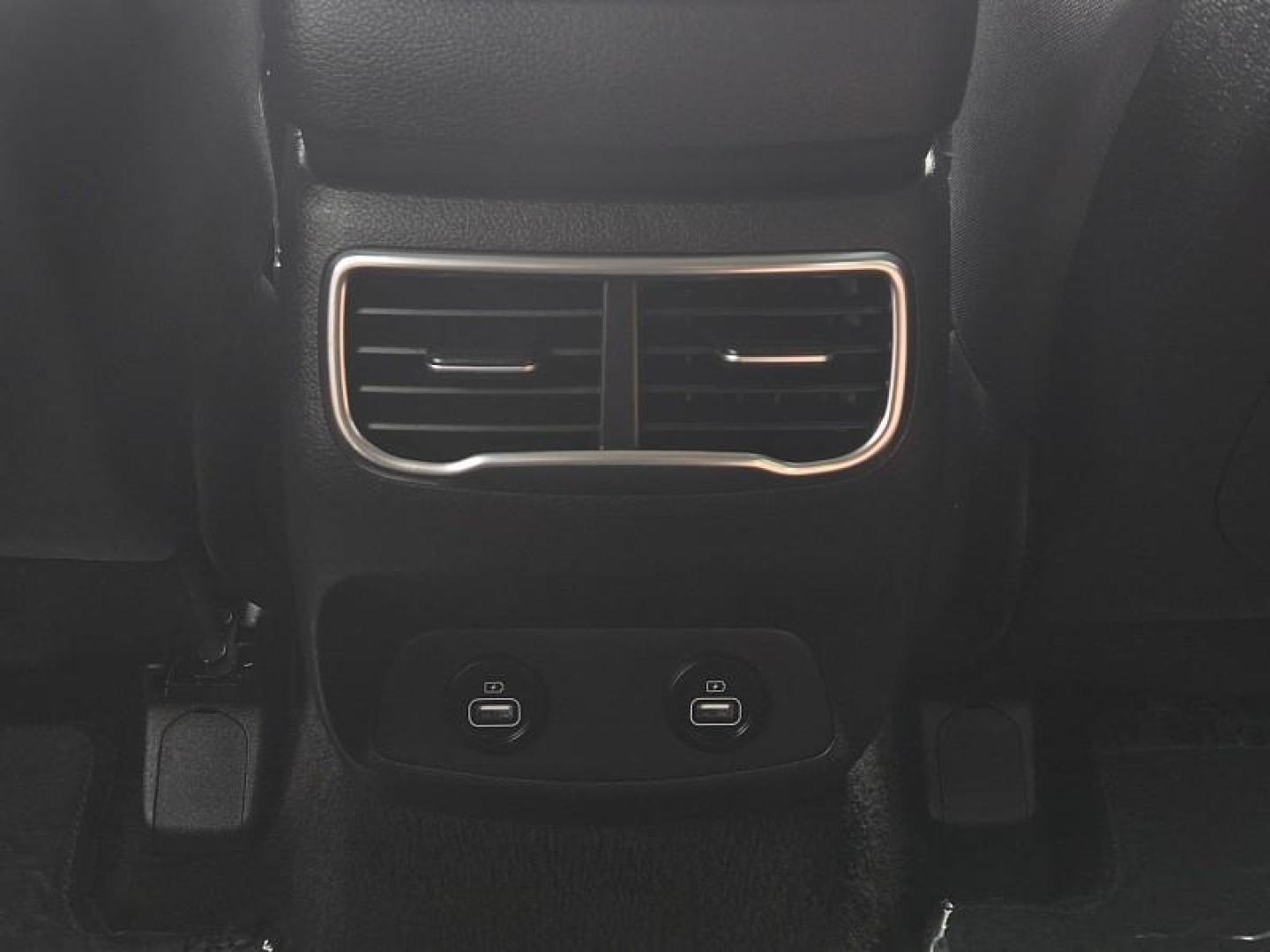 2021 SILVER Hyundai Santa Fe (5NMS2DAJ0MH) with an 4-Cyl 2.5 Liter engine, Automatic 8-Spd transmission, located at 246 E Walker St., Orland, 95963, (530) 865-5800, 39.747589, -122.178398 - Photo#26