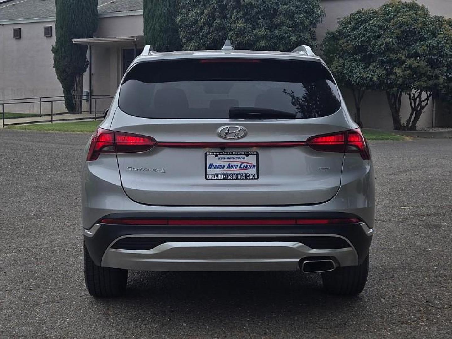 2021 SILVER Hyundai Santa Fe (5NMS2DAJ0MH) with an 4-Cyl 2.5 Liter engine, Automatic 8-Spd transmission, located at 246 E Walker St., Orland, 95963, (530) 865-5800, 39.747589, -122.178398 - Photo#7