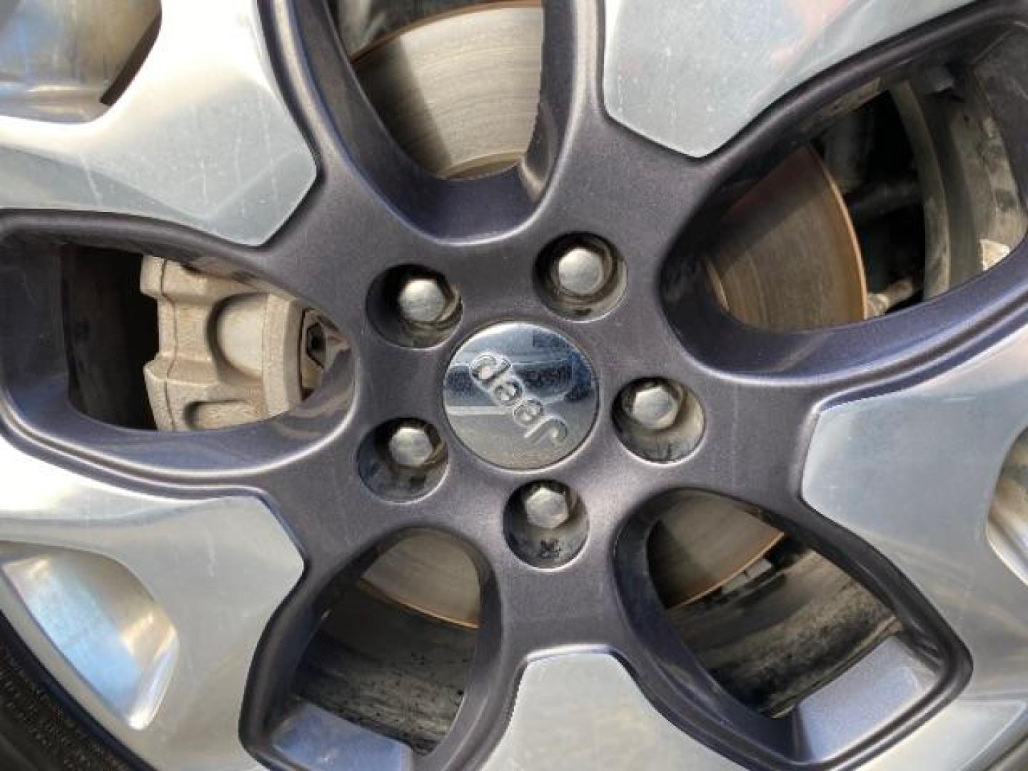 2021 SILVER Jeep Compass (3C4NJDCB6MT) with an 4-Cyl MultiAir PZEV 2.4 Liter engine, Automatic 9-Spd transmission, located at 412 Auto Vista Drive, Palmdale, 93551, (661) 945-0620, 34.592636, -118.136681 - Photo#12