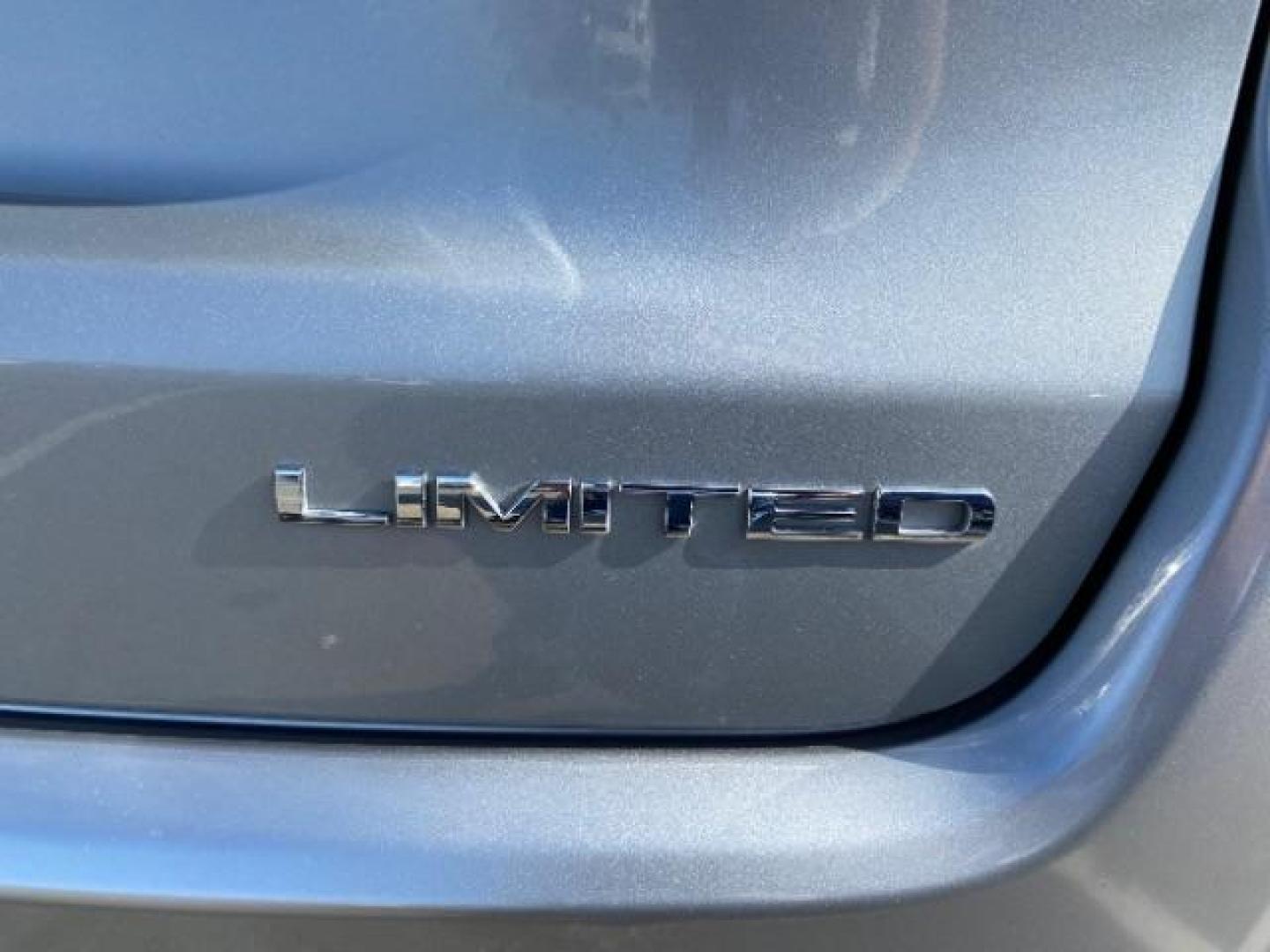 2021 SILVER Jeep Compass (3C4NJDCB6MT) with an 4-Cyl MultiAir PZEV 2.4 Liter engine, Automatic 9-Spd transmission, located at 412 Auto Vista Drive, Palmdale, 93551, (661) 945-0620, 34.592636, -118.136681 - Photo#15