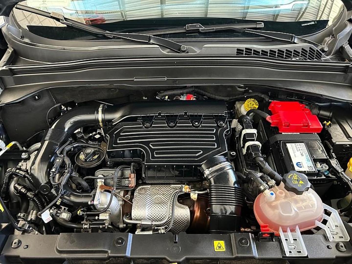 2021 BLUE Jeep Renegade (ZACNJDD14MP) with an 4-Cyl MultiAir Turbo 1.3 Liter engine, Automatic 9-Spd transmission, located at 412 Auto Vista Drive, Palmdale, CA, 93551, (661) 945-0620, 34.592636, -118.136681 - For 44 years, our family-owned and operated business has proudly served the community, becoming one of the largest independent used car and new car dealers in Southern California, thanks to the trust and support of our customers. Recognized as AV and rsquo;s Best Used Car Dealer for 25 years (1998-2 - Photo#0