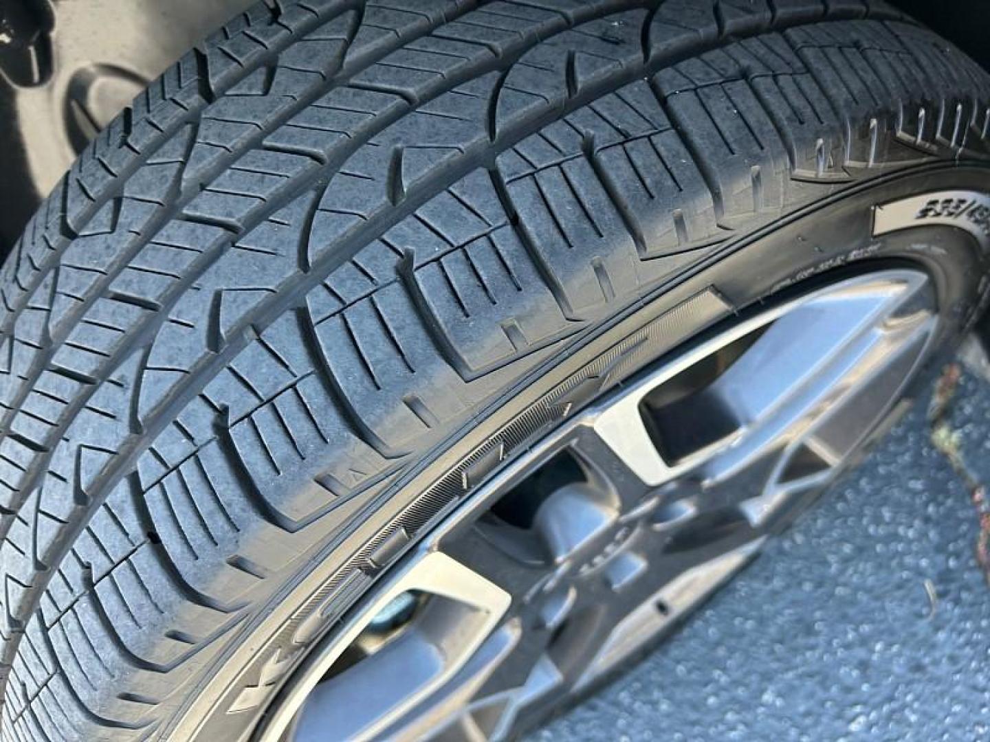 2021 BLUE Jeep Renegade (ZACNJDD14MP) with an 4-Cyl MultiAir Turbo 1.3 Liter engine, Automatic 9-Spd transmission, located at 412 Auto Vista Drive, Palmdale, CA, 93551, (661) 945-0620, 34.592636, -118.136681 - For 44 years, our family-owned and operated business has proudly served the community, becoming one of the largest independent used car and new car dealers in Southern California, thanks to the trust and support of our customers. Recognized as AV and rsquo;s Best Used Car Dealer for 25 years (1998-2 - Photo#17
