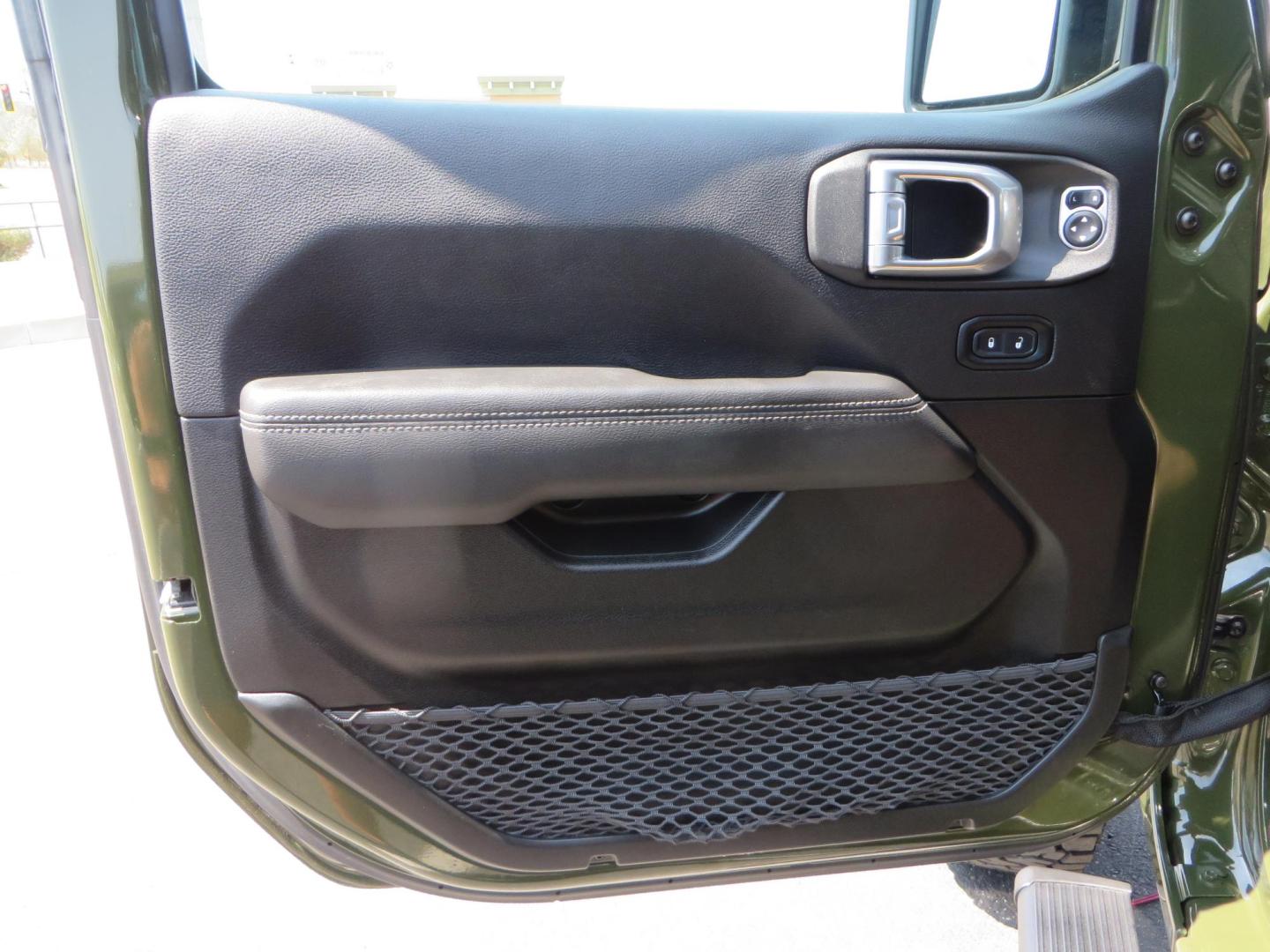 2021 Green Jeep Wrangler Unlimited Rubicon (1C4JJXFM1MW) with an 3.0L V6 DOHC 24V TURBO DIESEL engine, 6A transmission, located at 2630 Grass Valley Highway, Auburn, CA, 95603, (530) 508-5100, 38.937893, -121.095482 - Mopar lifted Diesel Rubicon with Fox shocks, HD tire carrier, Amp Power steps, Roof Rack, and color matched simulated beadlock rings. - Photo#19