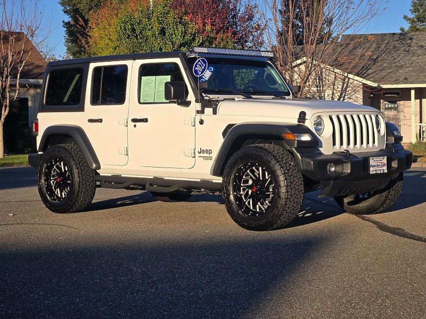 2021 WHITE Jeep Wrangler Unlimited (1C4HJXDN7MW) with an 4-Cyl Turbo 2.0 Liter engine, located at 246 E Walker St., Orland, 95963, (530) 865-5800, 39.747589, -122.178398 - Photo#1
