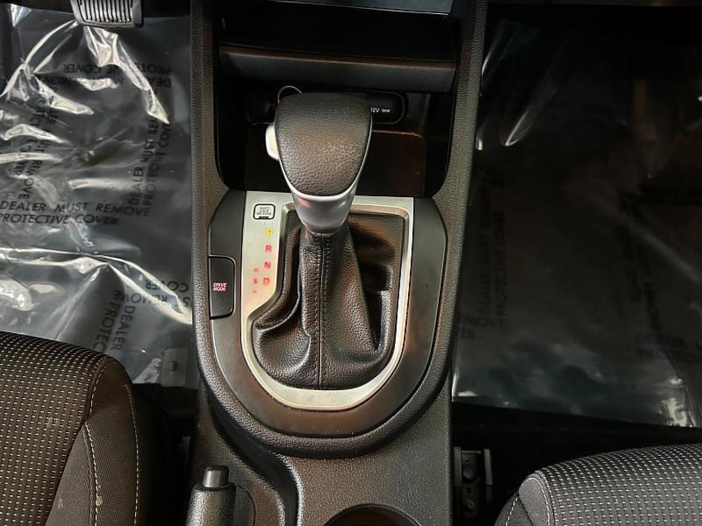 2021 WHITE Kia Forte (3KPF24AD1ME) with an 4-Cyl 2.0 Liter engine, Automatic IVT transmission, located at 412 Auto Vista Drive, Palmdale, 93551, (661) 945-0620, 34.592636, -118.136681 - Photo#10