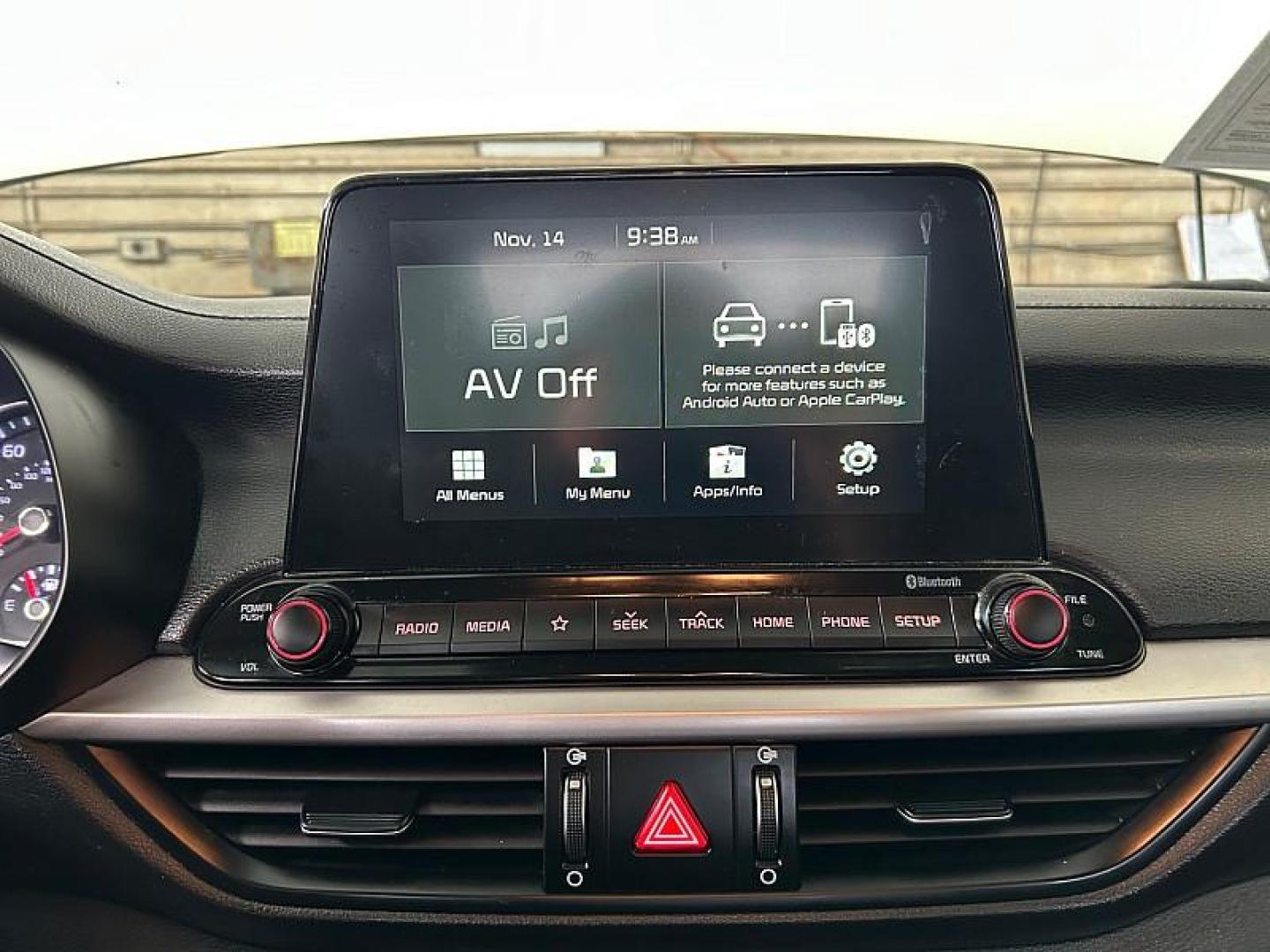 2021 WHITE Kia Forte (3KPF24AD1ME) with an 4-Cyl 2.0 Liter engine, Automatic IVT transmission, located at 412 Auto Vista Drive, Palmdale, 93551, (661) 945-0620, 34.592636, -118.136681 - Photo#12