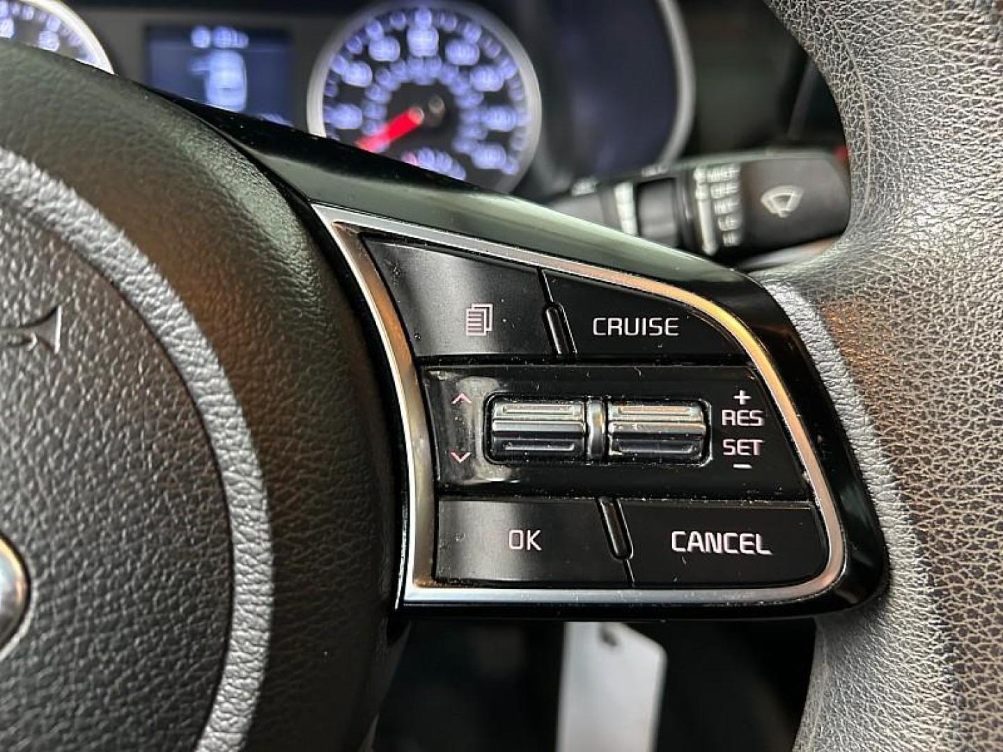 2021 WHITE Kia Forte (3KPF24AD1ME) with an 4-Cyl 2.0 Liter engine, Automatic IVT transmission, located at 412 Auto Vista Drive, Palmdale, 93551, (661) 945-0620, 34.592636, -118.136681 - Photo#19