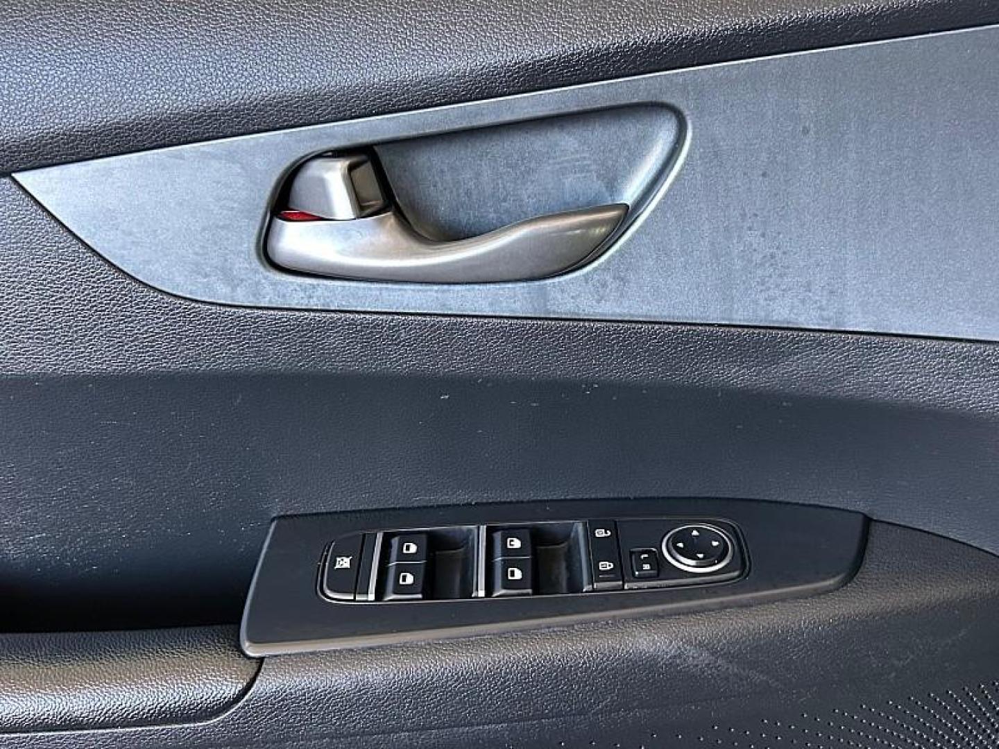 2021 GRAY Kia Forte (3KPF24AD5ME) with an 4-Cyl 2.0 Liter engine, Automatic IVT transmission, located at 412 Auto Vista Drive, Palmdale, 93551, (661) 945-0620, 34.592636, -118.136681- Photo#31