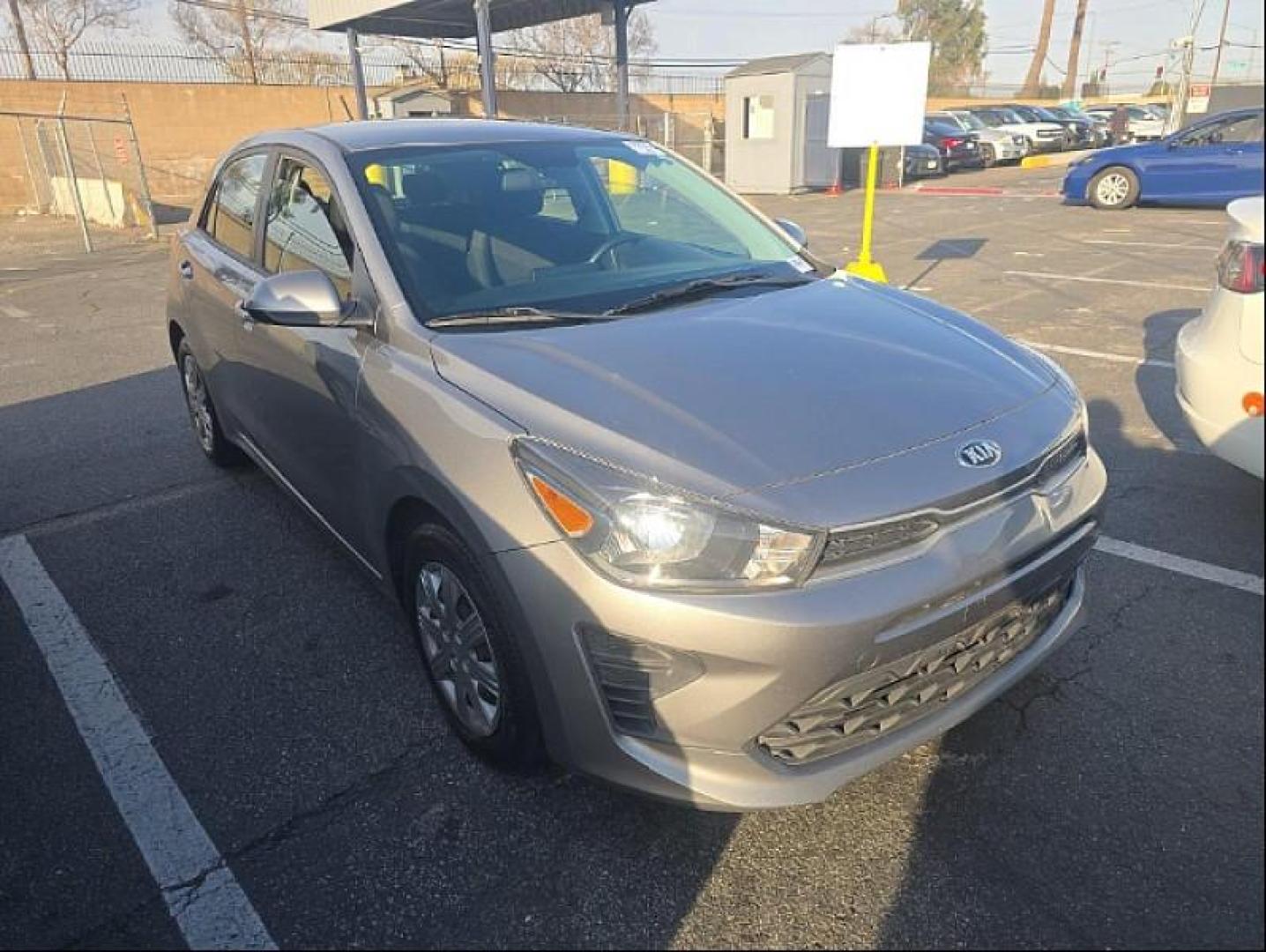 2021 GRAY Kia Rio 5-Door (3KPA25AD1ME) with an 4-Cyl 1.6 Liter engine, Automatic IVT transmission, located at 412 Auto Vista Drive, Palmdale, 93551, (661) 945-0620, 34.592636, -118.136681- Photo#1