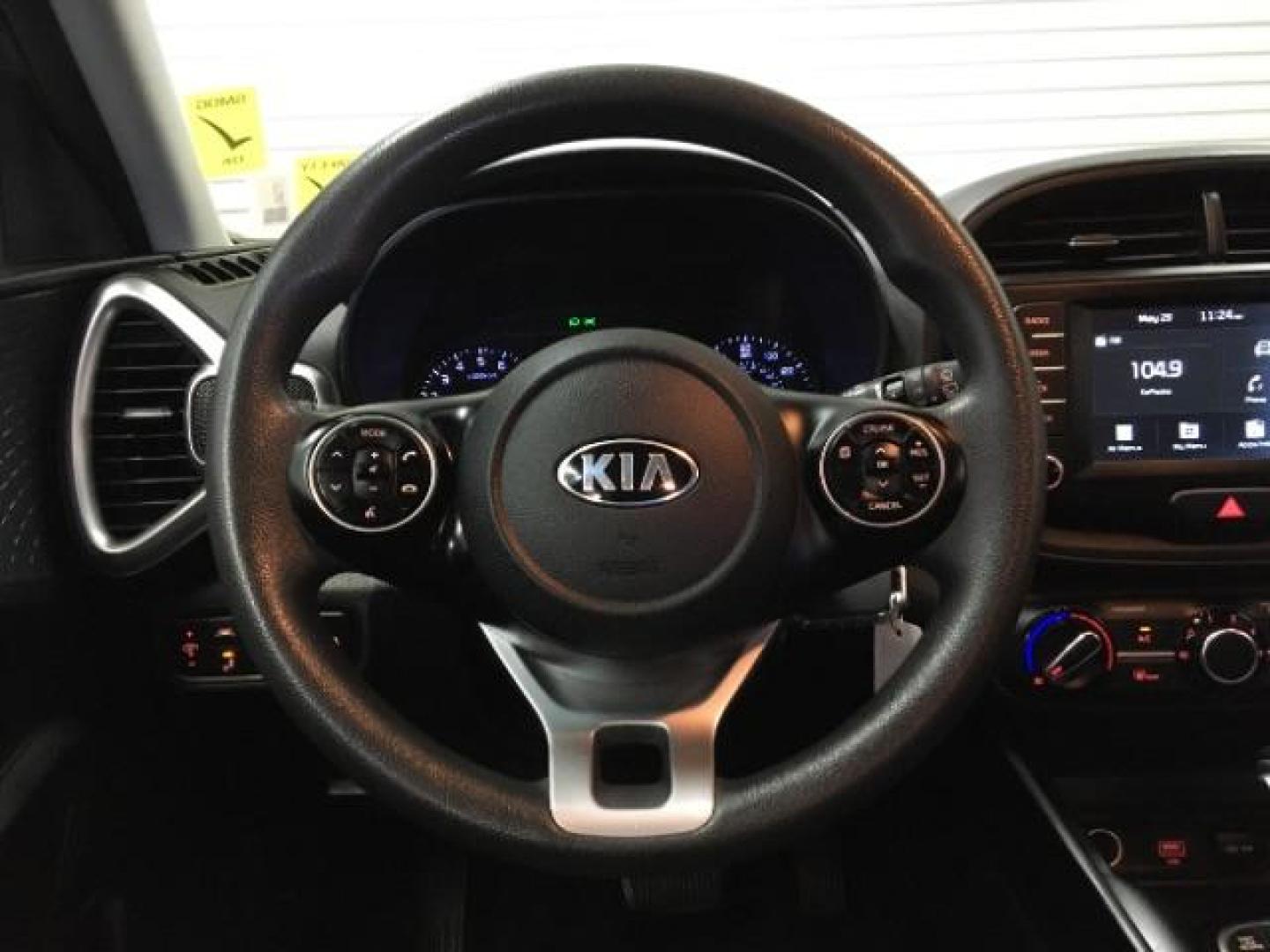 2021 Kia Soul (KNDJ23AU2M7) with an 4-Cyl 2.0 Liter engine, Automatic i-VT transmission, located at 412 Auto Vista Drive, Palmdale, 93551, (661) 945-0620, 34.592636, -118.136681 - Photo#19