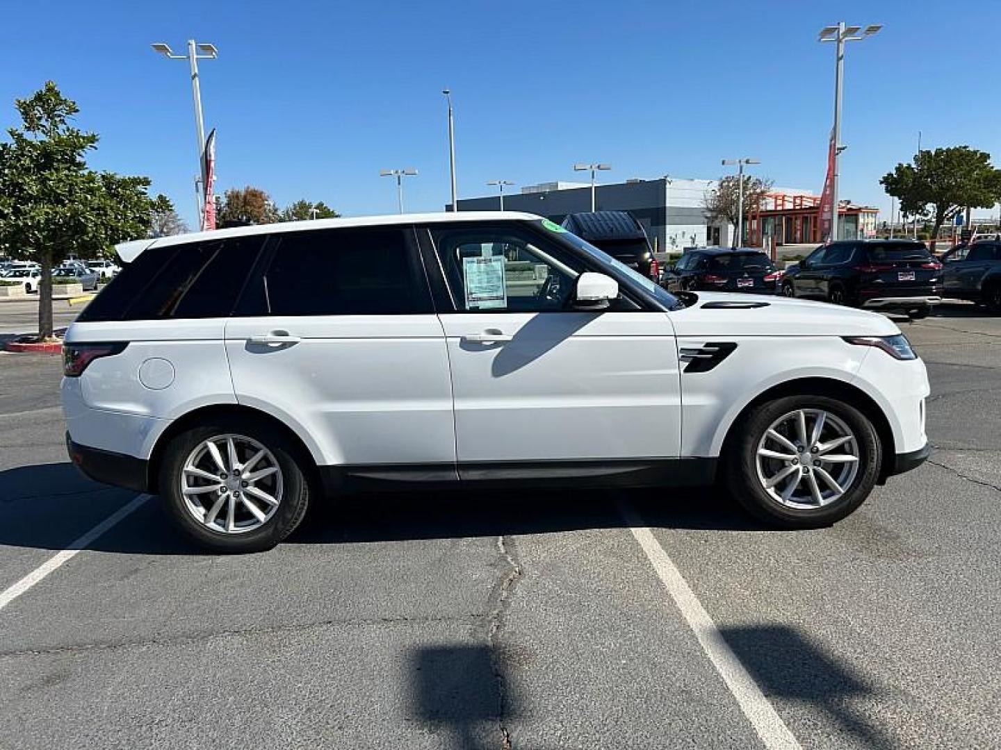 2021 WHITE Land Rover Range Rover Sport (SALWG2SU0MA) with an 6-Cyl Turbo 3.0 Liter engine, Automatic 8-Spd w/CommandShift 2 transmission, located at 412 Auto Vista Drive, Palmdale, 93551, (661) 945-0620, 34.592636, -118.136681 - Photo#5