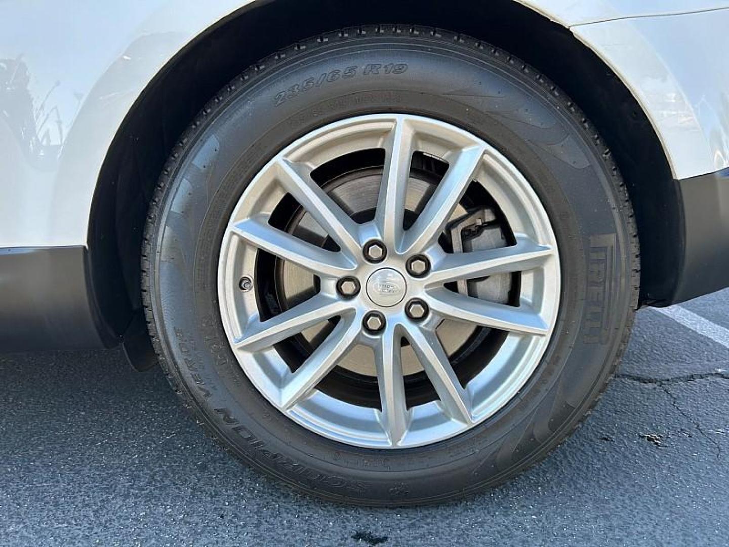 2021 WHITE Land Rover Range Rover Sport (SALWG2SU0MA) with an 6-Cyl Turbo 3.0 Liter engine, Automatic 8-Spd w/CommandShift 2 transmission, located at 412 Auto Vista Drive, Palmdale, 93551, (661) 945-0620, 34.592636, -118.136681 - Photo#13