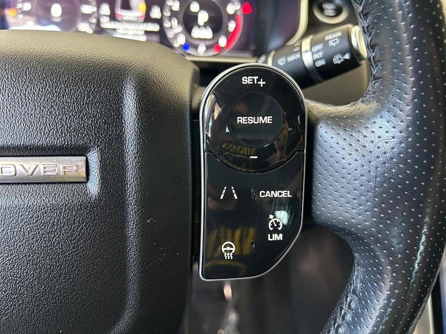2021 WHITE Land Rover Range Rover Sport (SALWG2SU0MA) with an 6-Cyl Turbo 3.0 Liter engine, Automatic 8-Spd w/CommandShift 2 transmission, located at 412 Auto Vista Drive, Palmdale, 93551, (661) 945-0620, 34.592636, -118.136681 - Photo#24