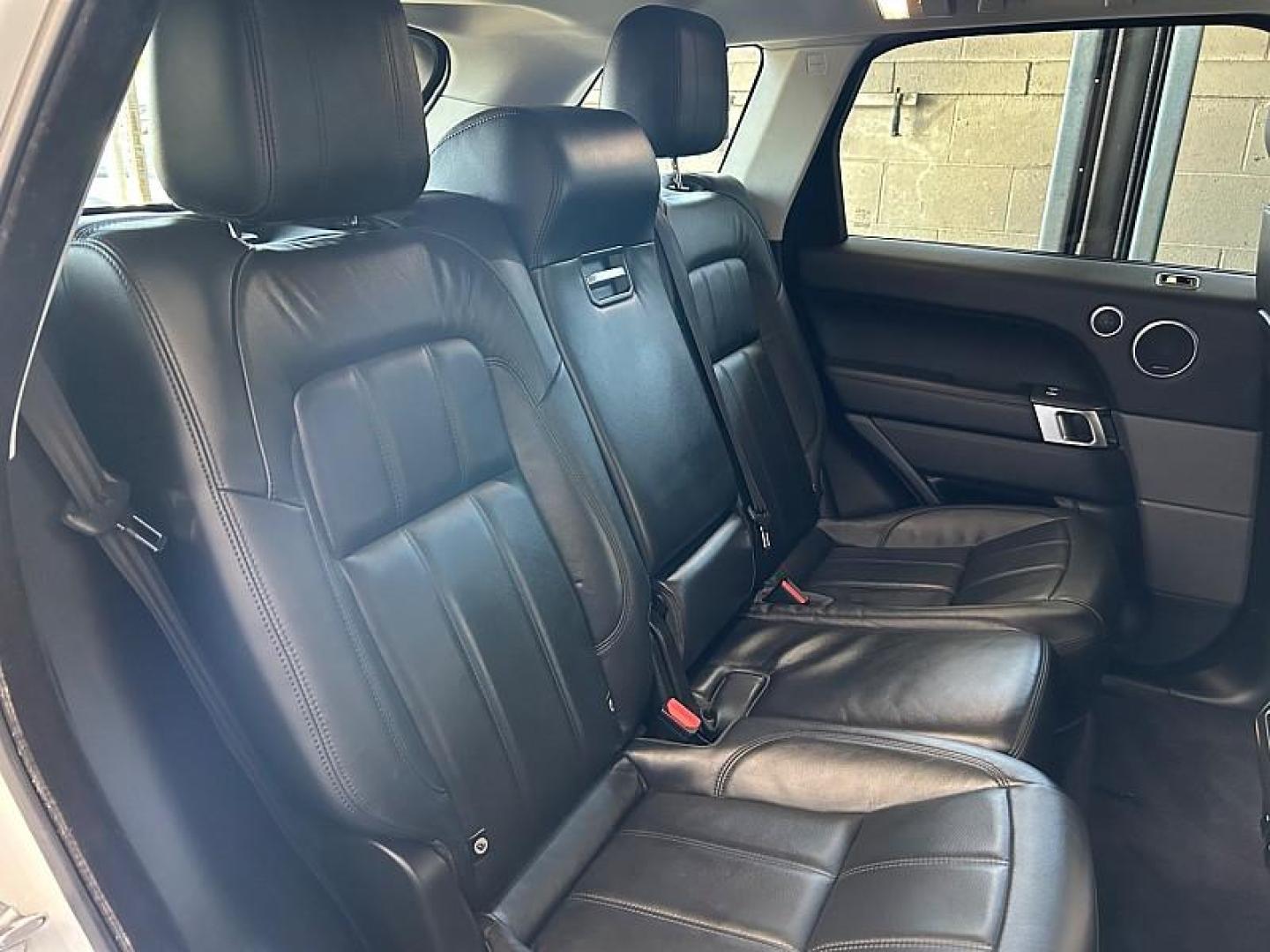 2021 WHITE Land Rover Range Rover Sport (SALWG2SU0MA) with an 6-Cyl Turbo 3.0 Liter engine, Automatic 8-Spd w/CommandShift 2 transmission, located at 412 Auto Vista Drive, Palmdale, 93551, (661) 945-0620, 34.592636, -118.136681 - Photo#26