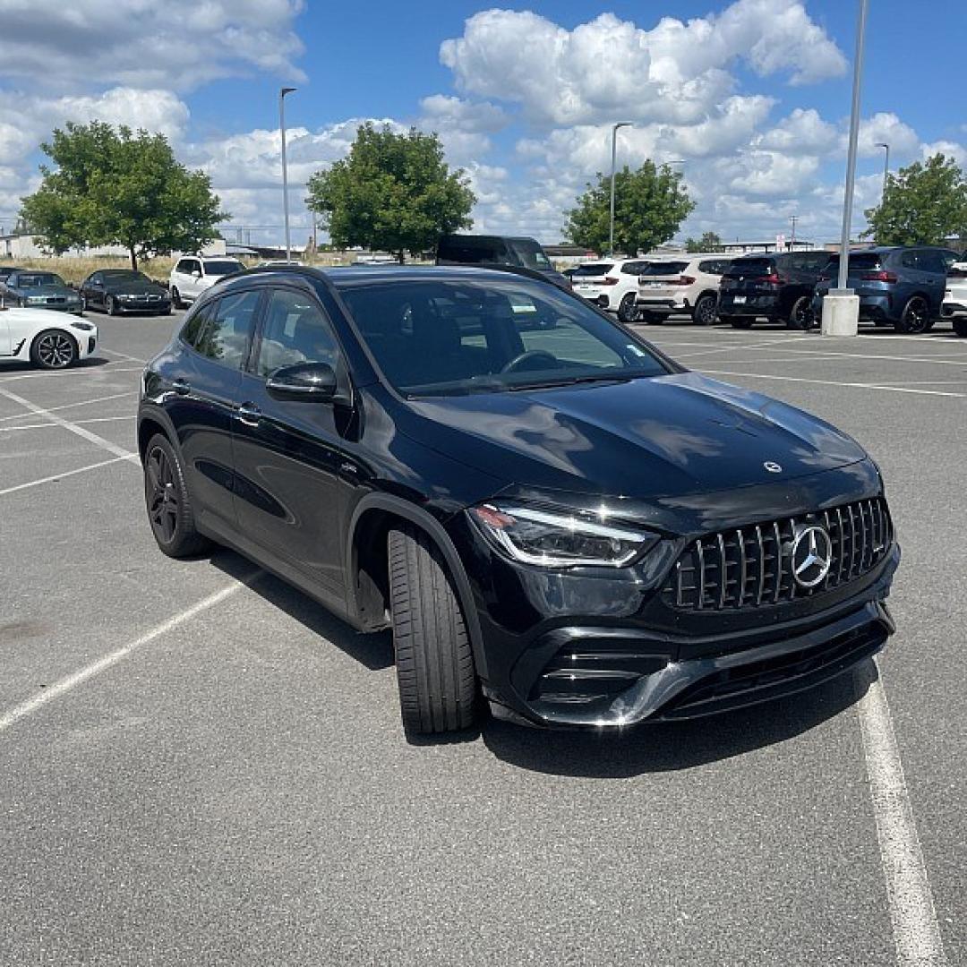 2021 BLACK Mercedes-Benz GLA (W1N4N5BB7MJ) with an 4-Cyl Turbo 2.0 Liter engine, Automatic 8-Spd DCT transmission, located at 412 Auto Vista Drive, Palmdale, 93551, (661) 945-0620, 34.592636, -118.136681 - Photo#3