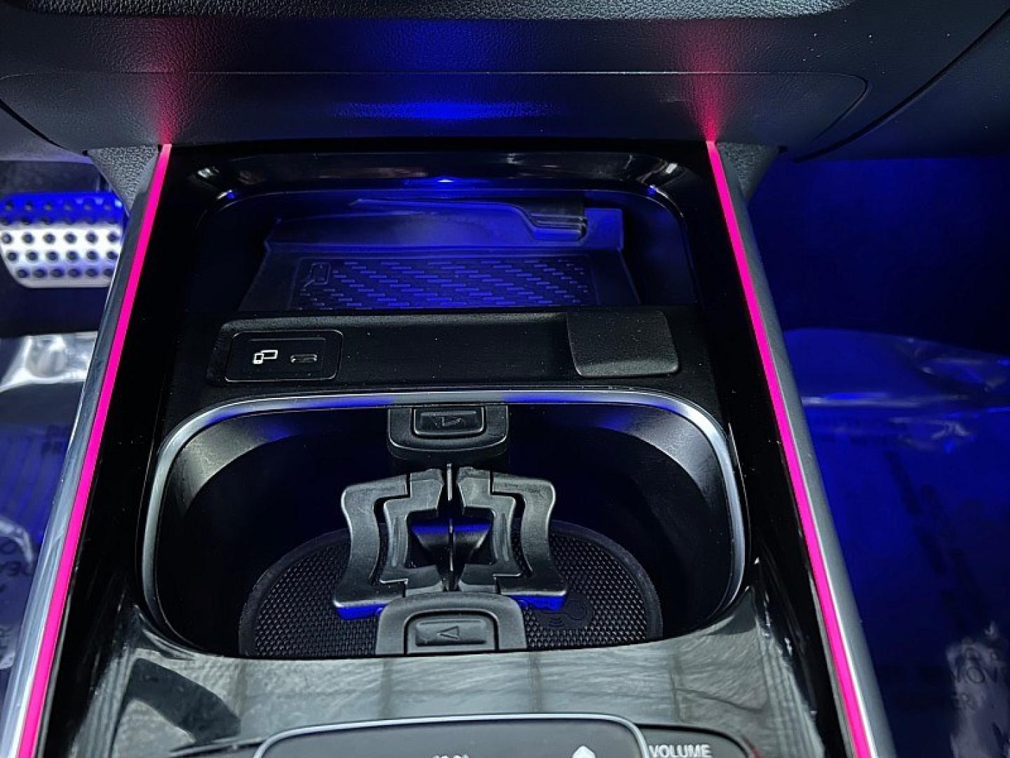 2021 BLACK Mercedes-Benz GLA (W1N4N5BB7MJ) with an 4-Cyl Turbo 2.0 Liter engine, Automatic 8-Spd DCT transmission, located at 412 Auto Vista Drive, Palmdale, 93551, (661) 945-0620, 34.592636, -118.136681- Photo#23