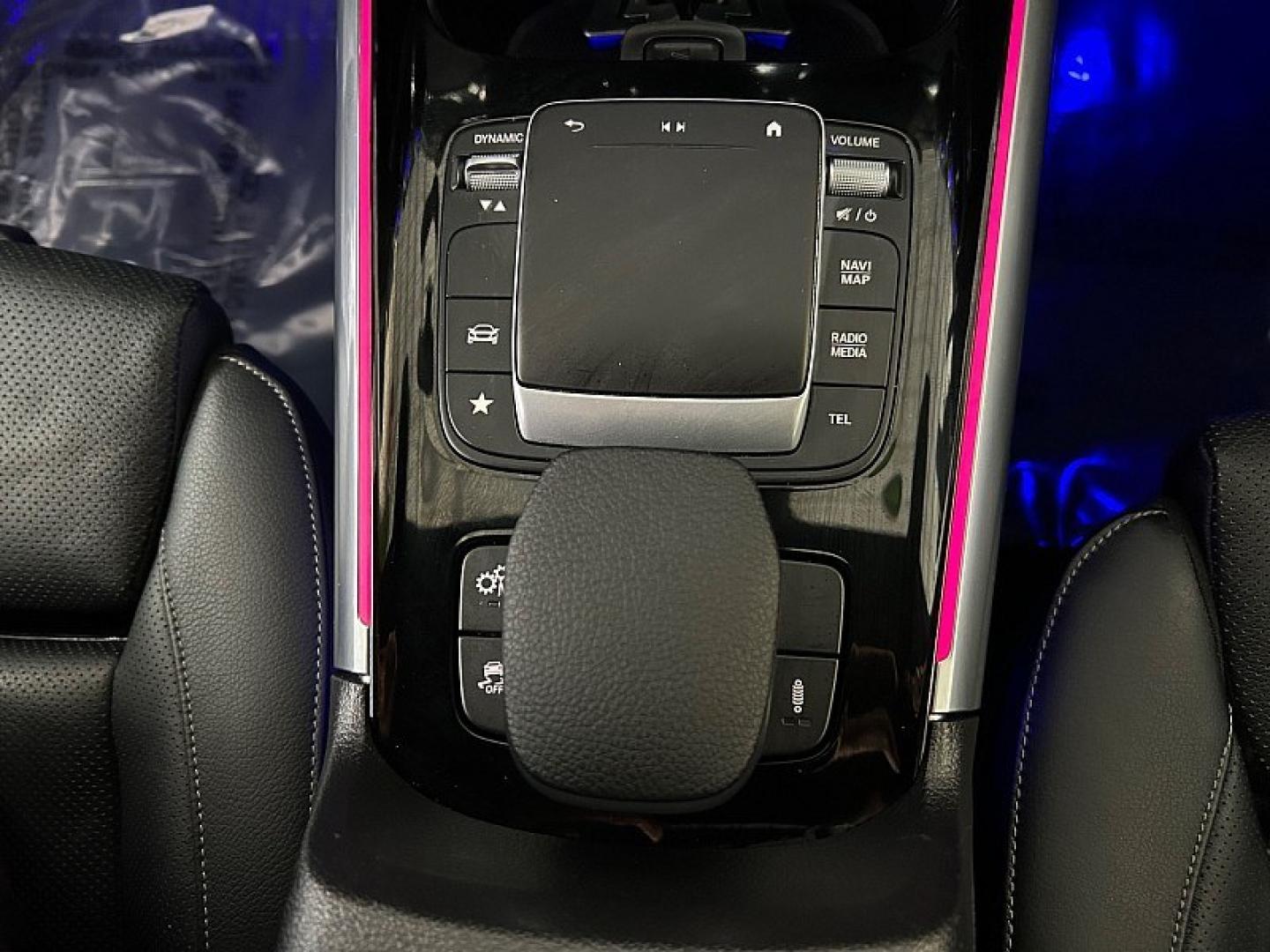 2021 BLACK Mercedes-Benz GLA (W1N4N5BB7MJ) with an 4-Cyl Turbo 2.0 Liter engine, Automatic 8-Spd DCT transmission, located at 412 Auto Vista Drive, Palmdale, 93551, (661) 945-0620, 34.592636, -118.136681- Photo#24